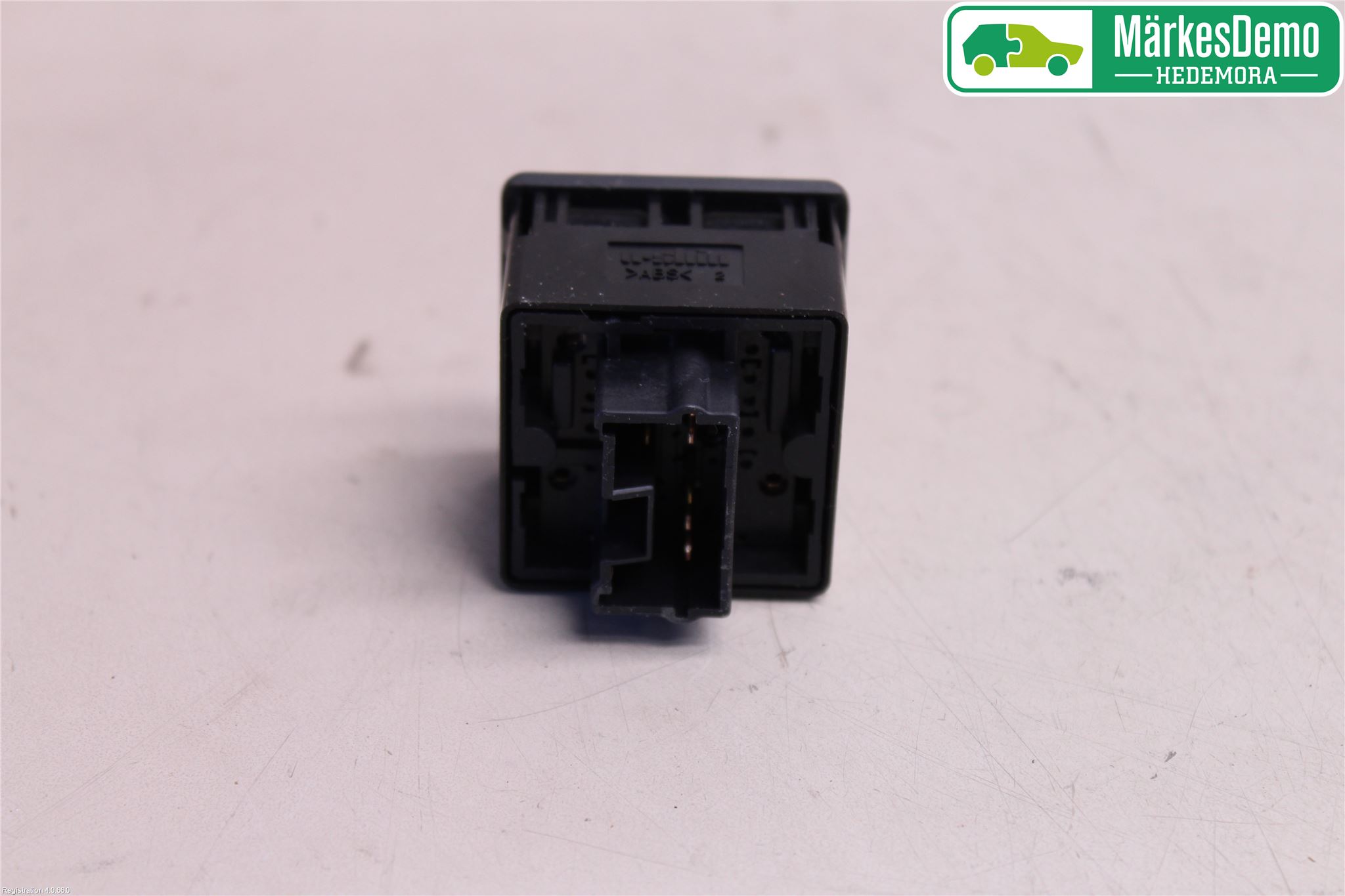 Mitsubishi OUTLANDER 13-21 Bryter Varmesete