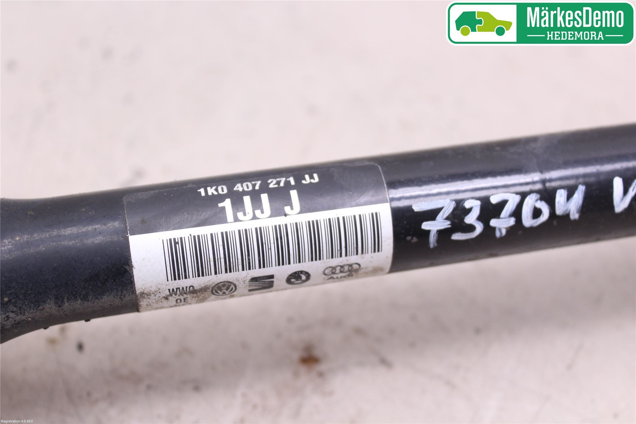 Volkswagen VW GOLF VI 09-13 Drivaksel Foran Kompl Venstre