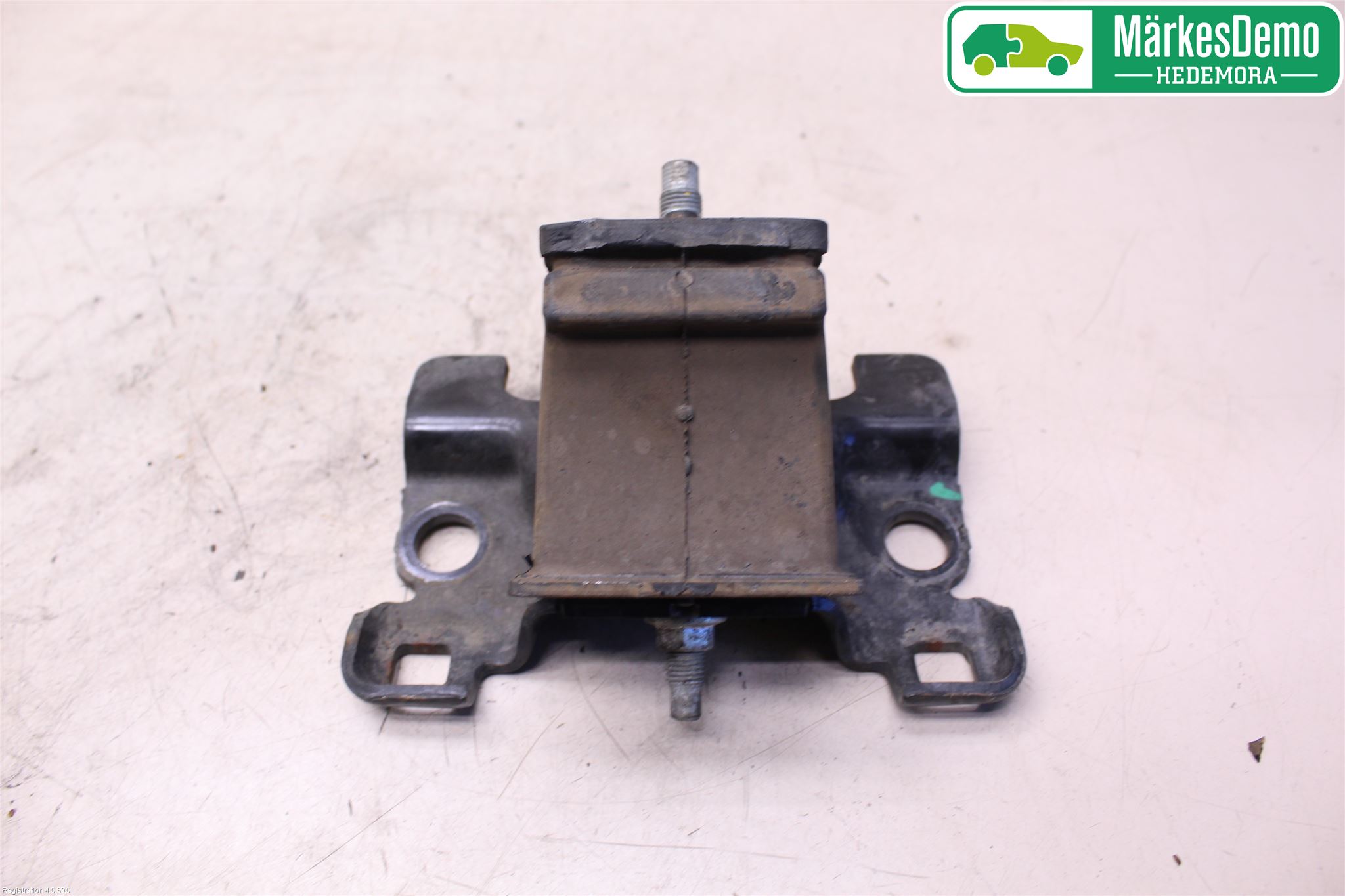 Mercedes-Benz MB X-KLASS (BR 470) 18-20 Motor Feste Gummi