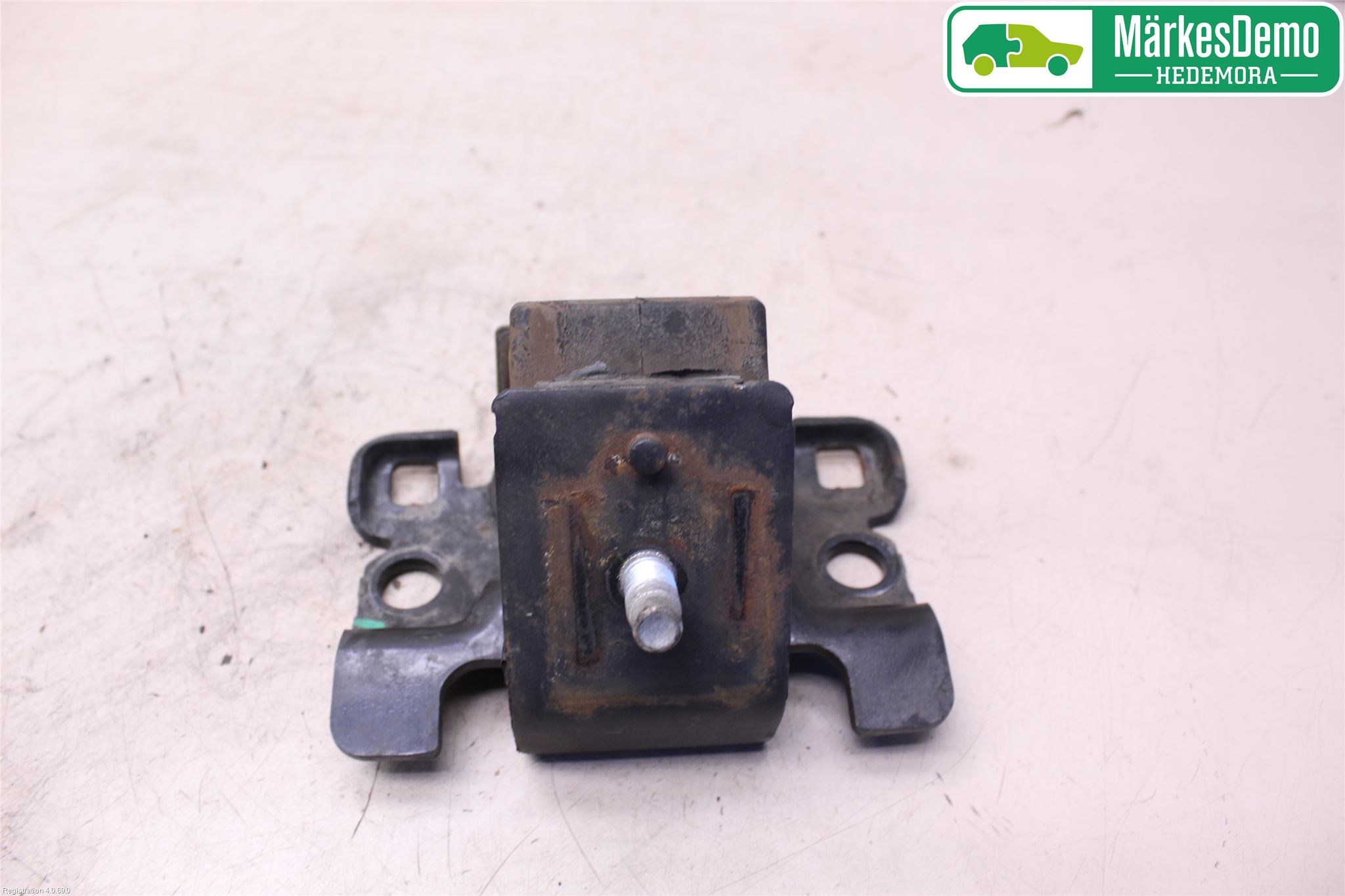 Mercedes-Benz MB X-KLASS (BR 470) 18-20 Motor Feste Gummi