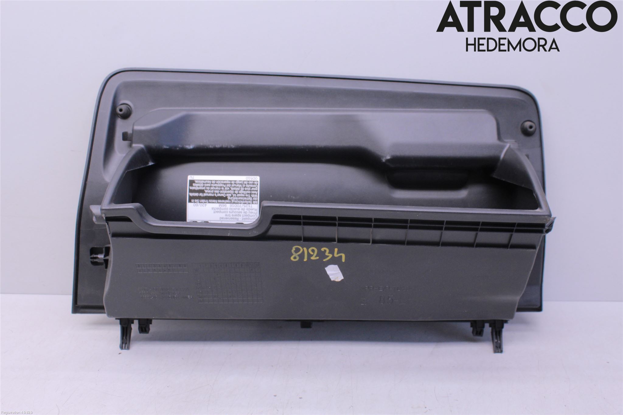 Toyota YARIS XP130 15-20 Innr Hanskerom Lokk