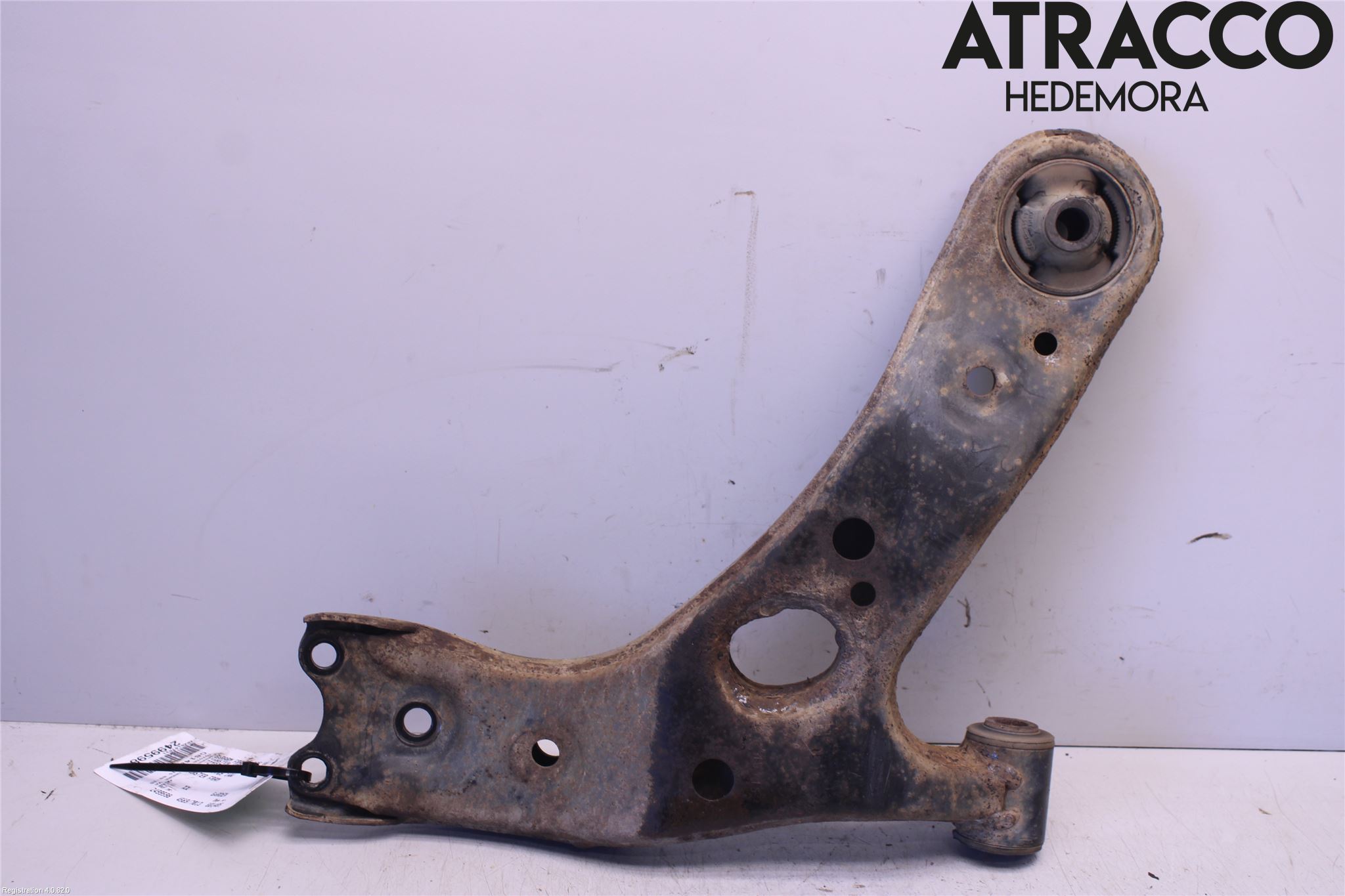 Toyota AVENSIS 09-15 Bærearm Foran Venstre Nedre