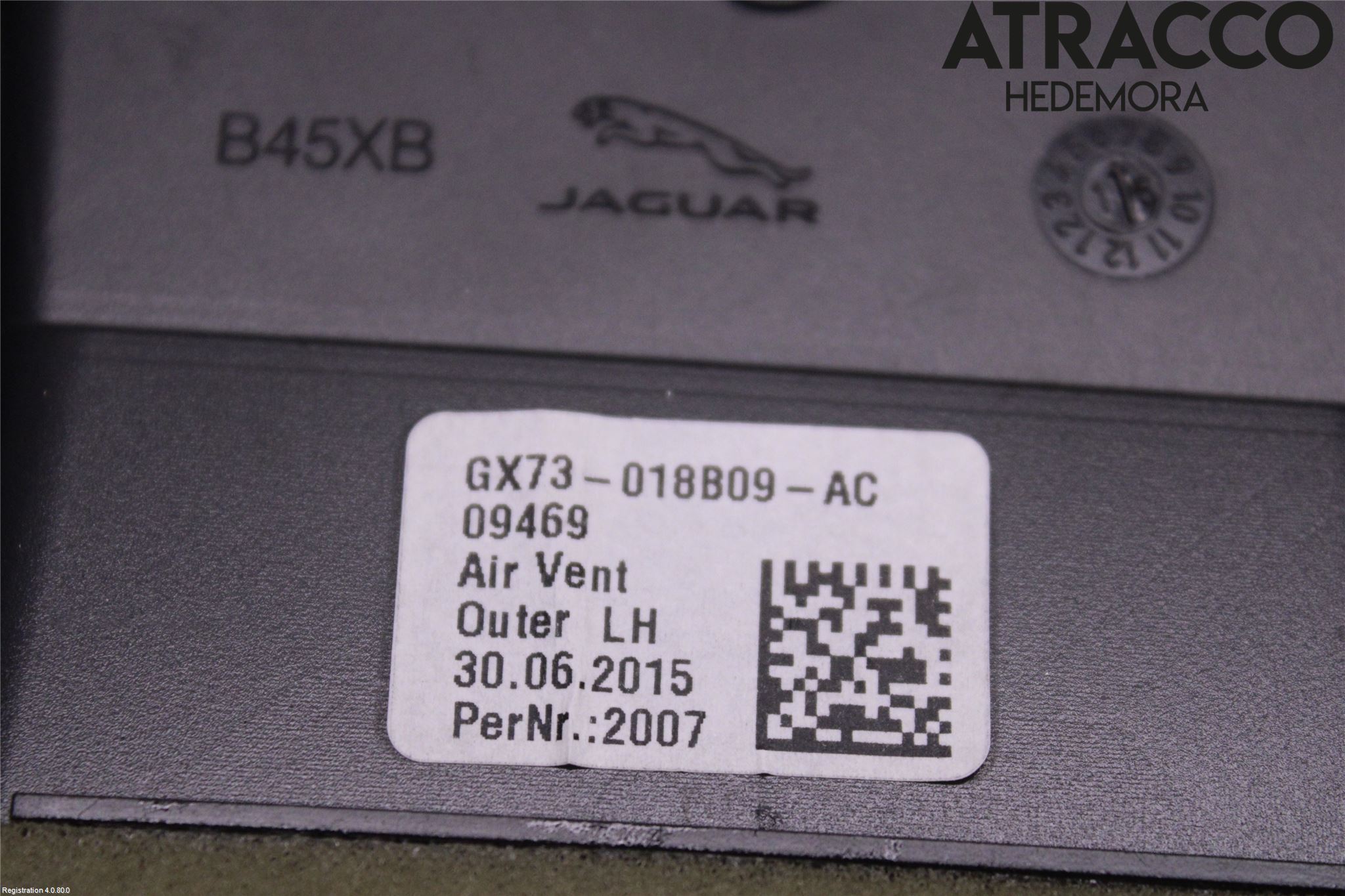 Jaguar XE (X760) 15-24 Dashbord Kanal - Dyse