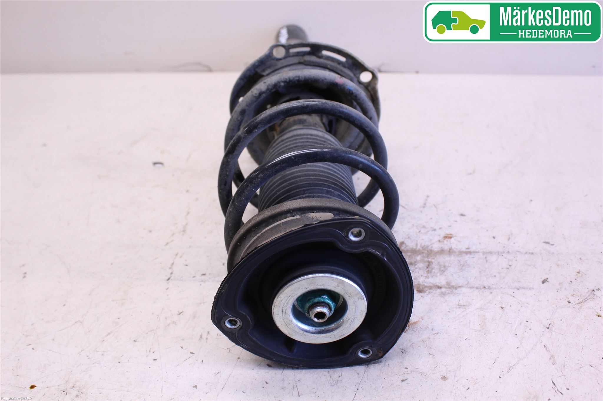 Volkswagen VW GOLF / E-GOLF VII 13-20 Fjærbein Foran Høyre