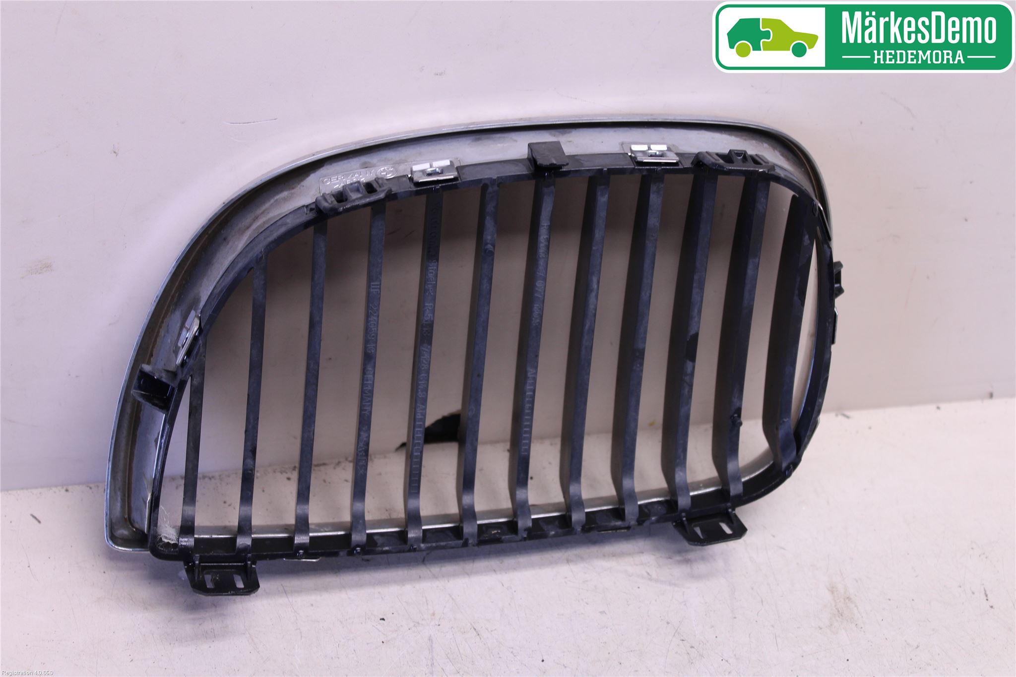 BMW 1 E87/81 5D/3D 03-11 Grilldel Høyre