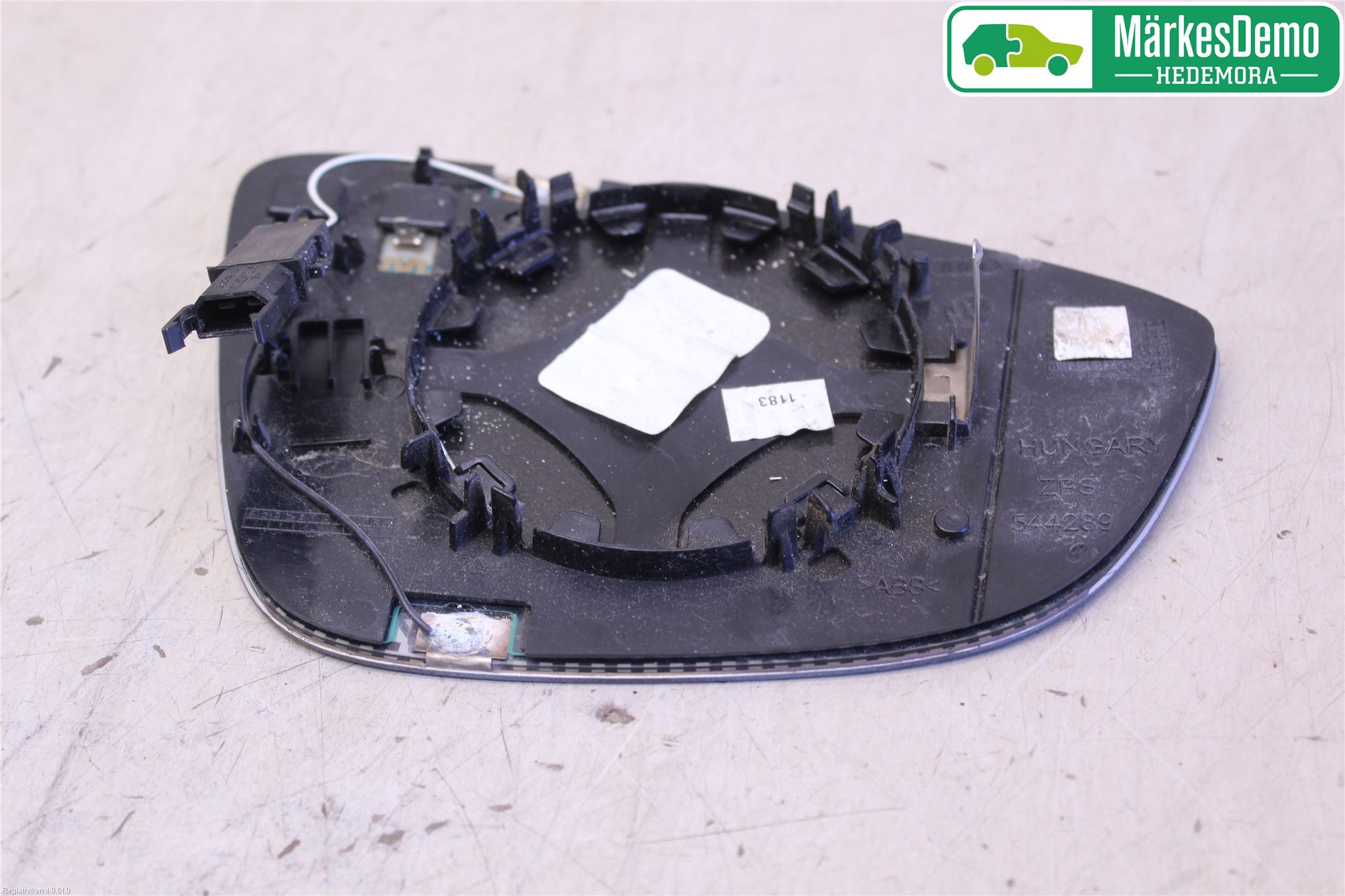 Volkswagen VW PASSAT 11-14 Speil Glass V