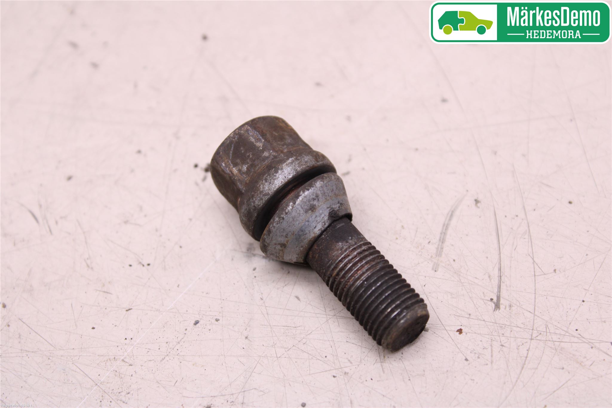 Peugeot PARTNER 16-18 Hjulmutter - Bolt - Sett