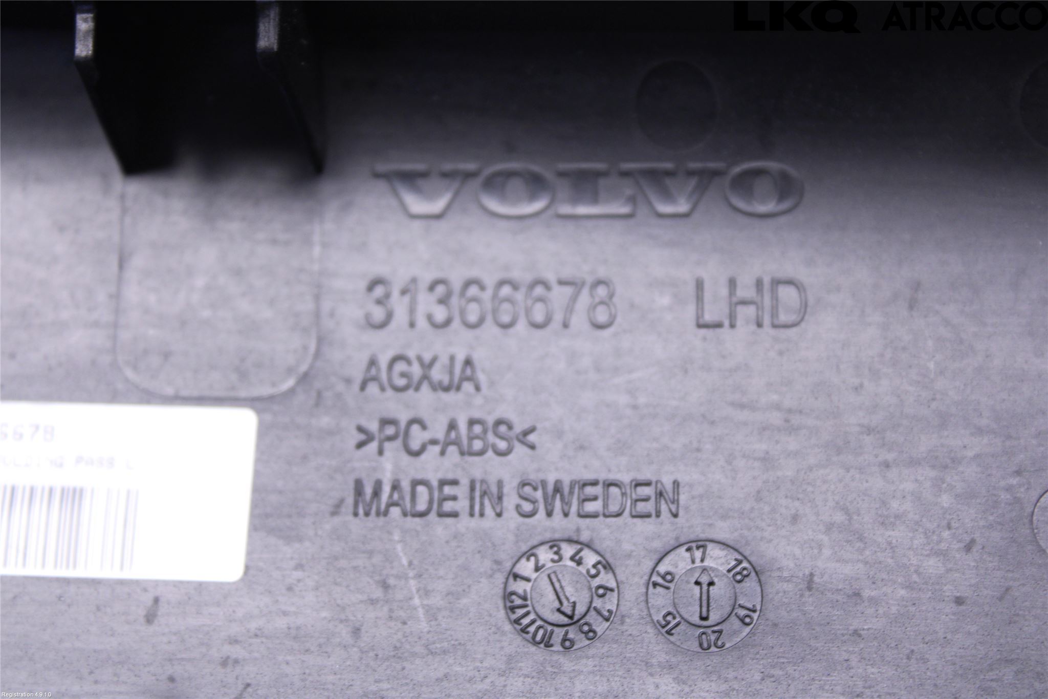 Volvo V90 17->> Innr Dekor Instrbord