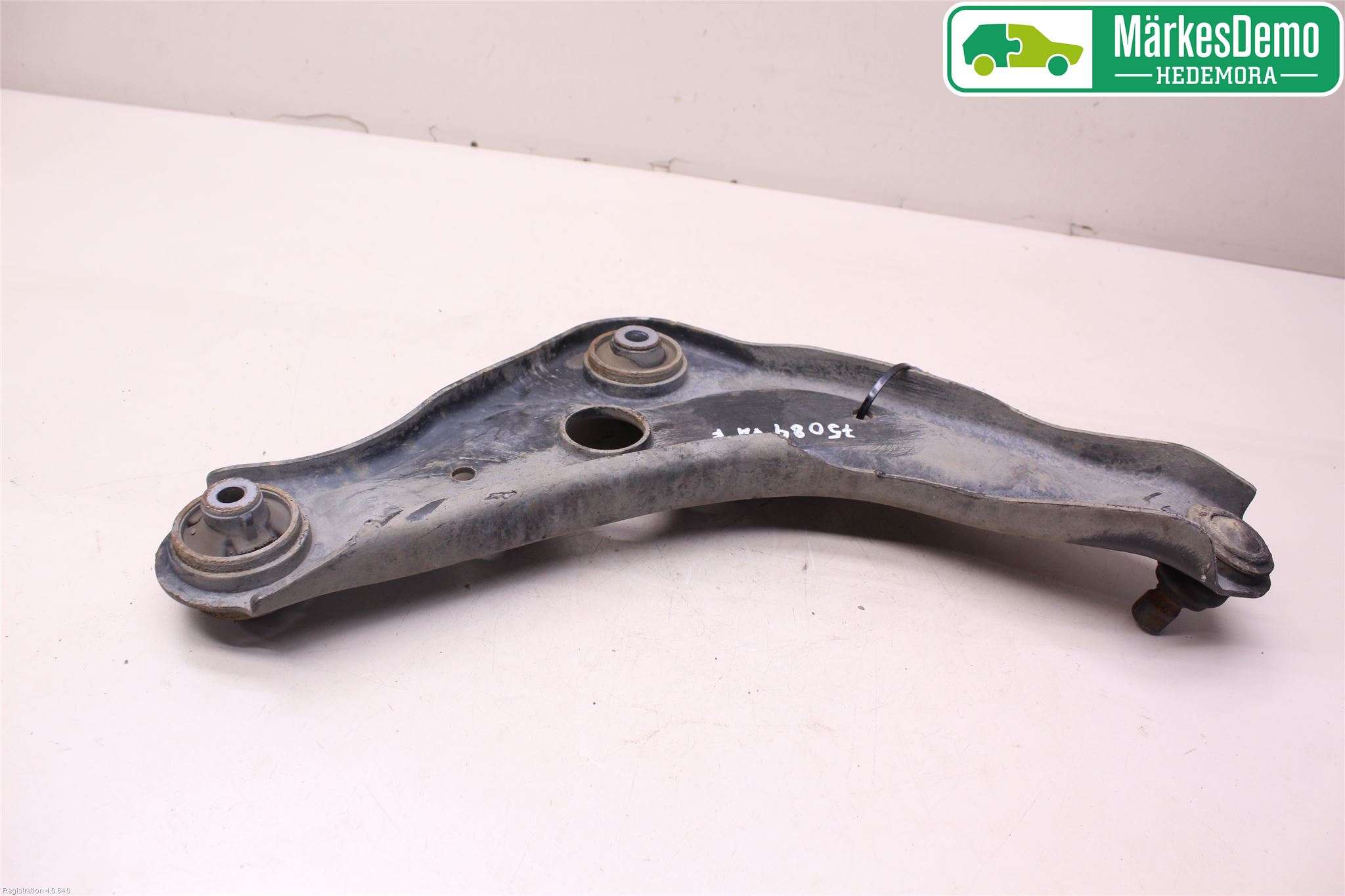Nissan QASHQAI 14-17 Bærearm Foran Venstre Nedre