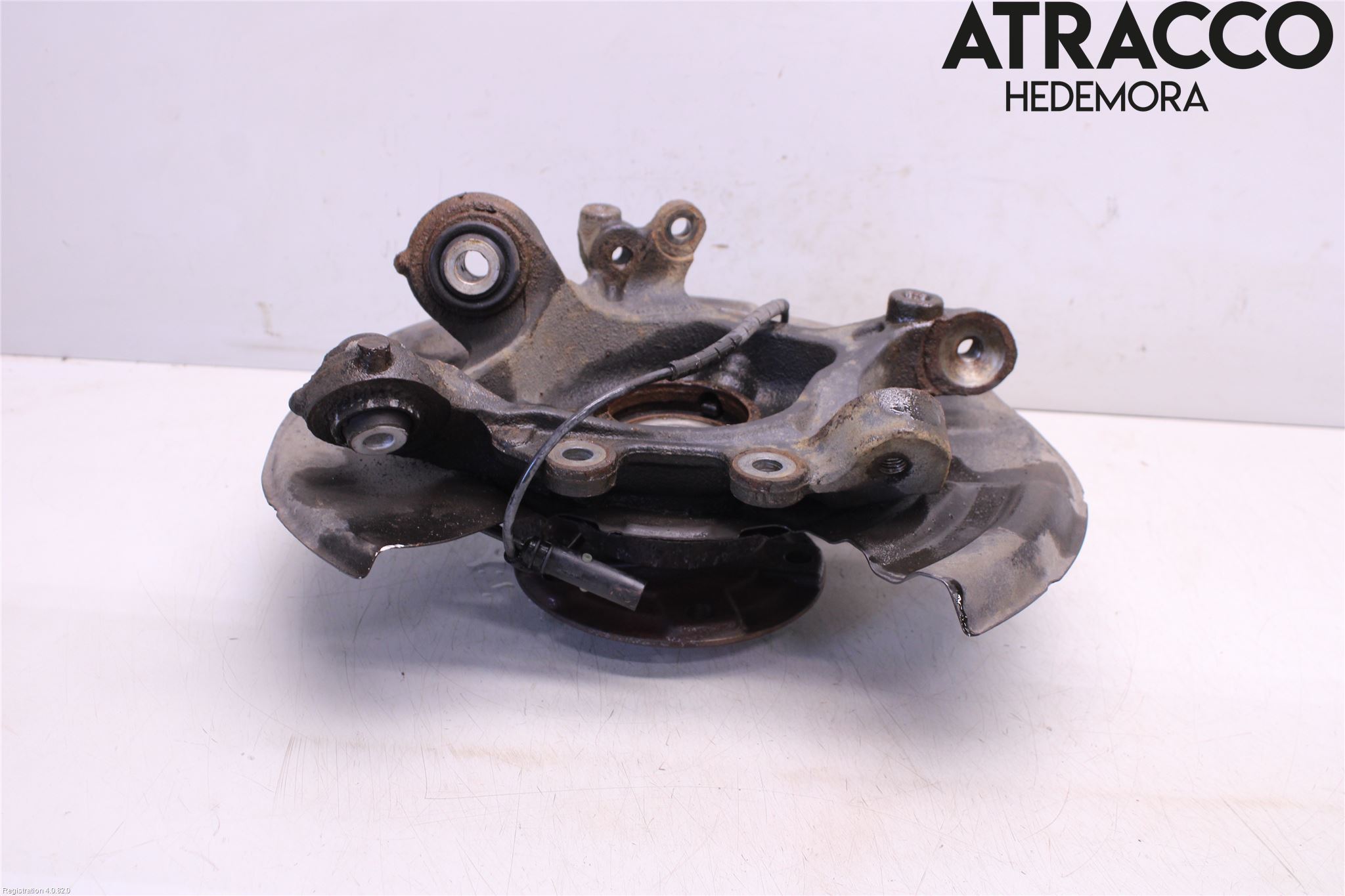 BMW 1 F20/F21 11-19 Spindel Vb