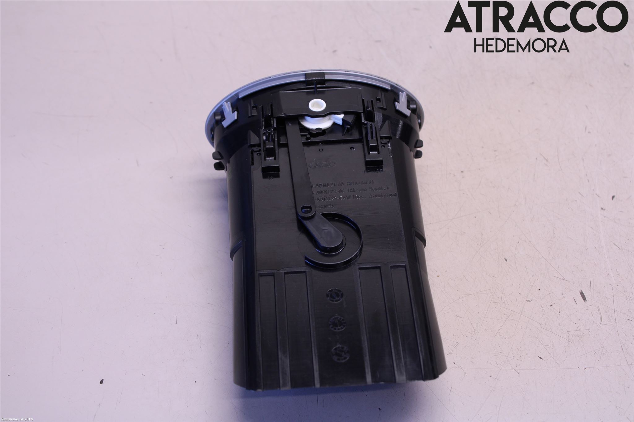 Ford FOCUS     04-07 Dashbord Kanal - Dyse