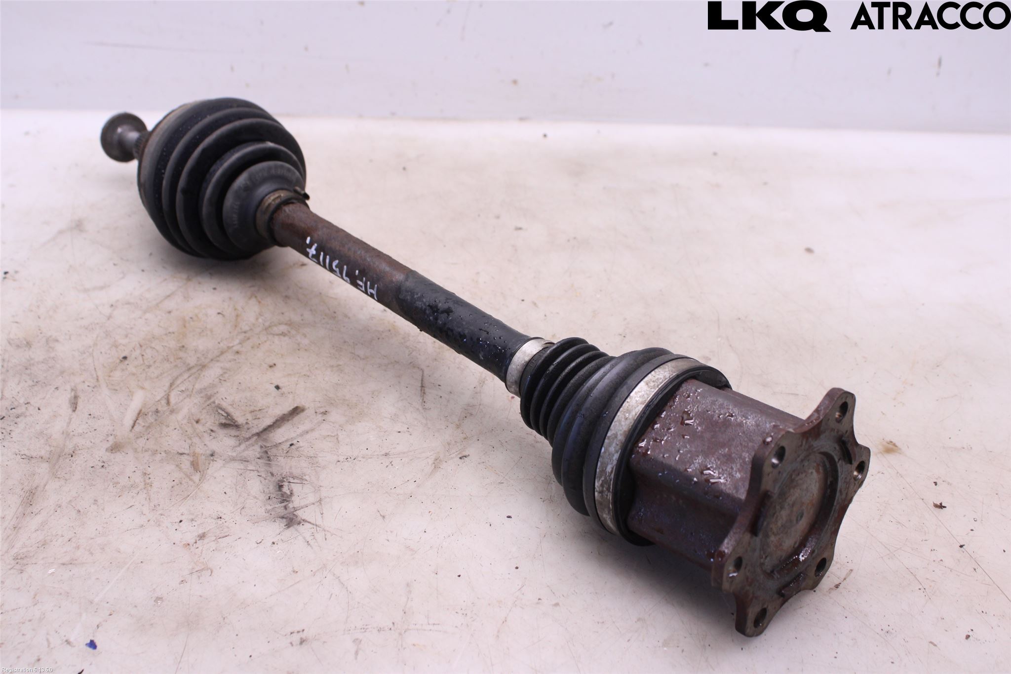 Volkswagen VW PASSAT 11-14 Drivaksel Foran Kompl Høyre