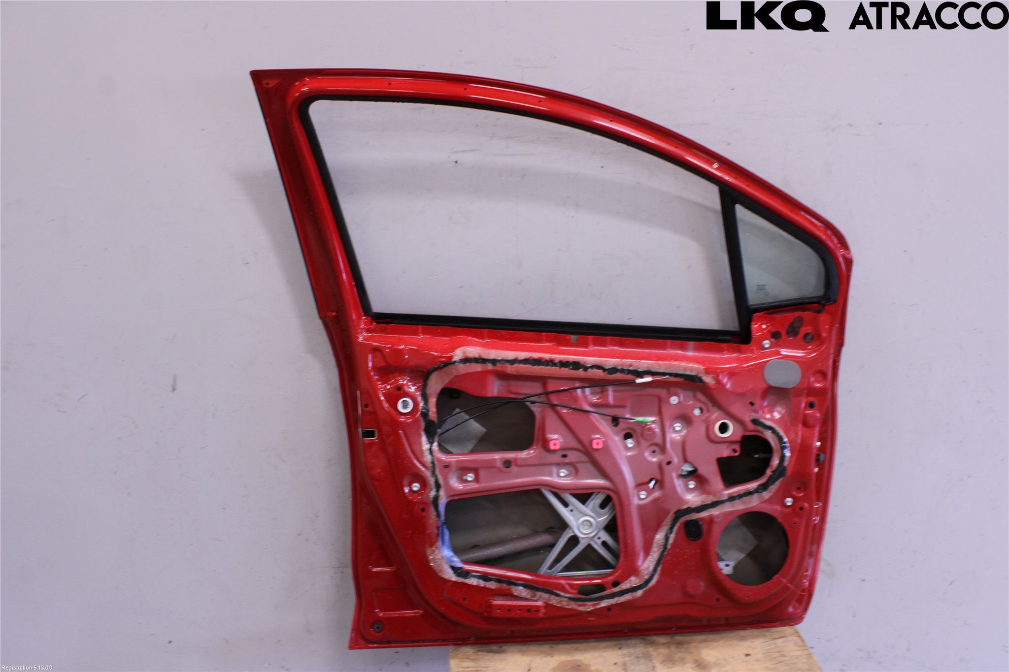 Toyota YARIS XP130 15-20 Dør 4D Foran Venstre