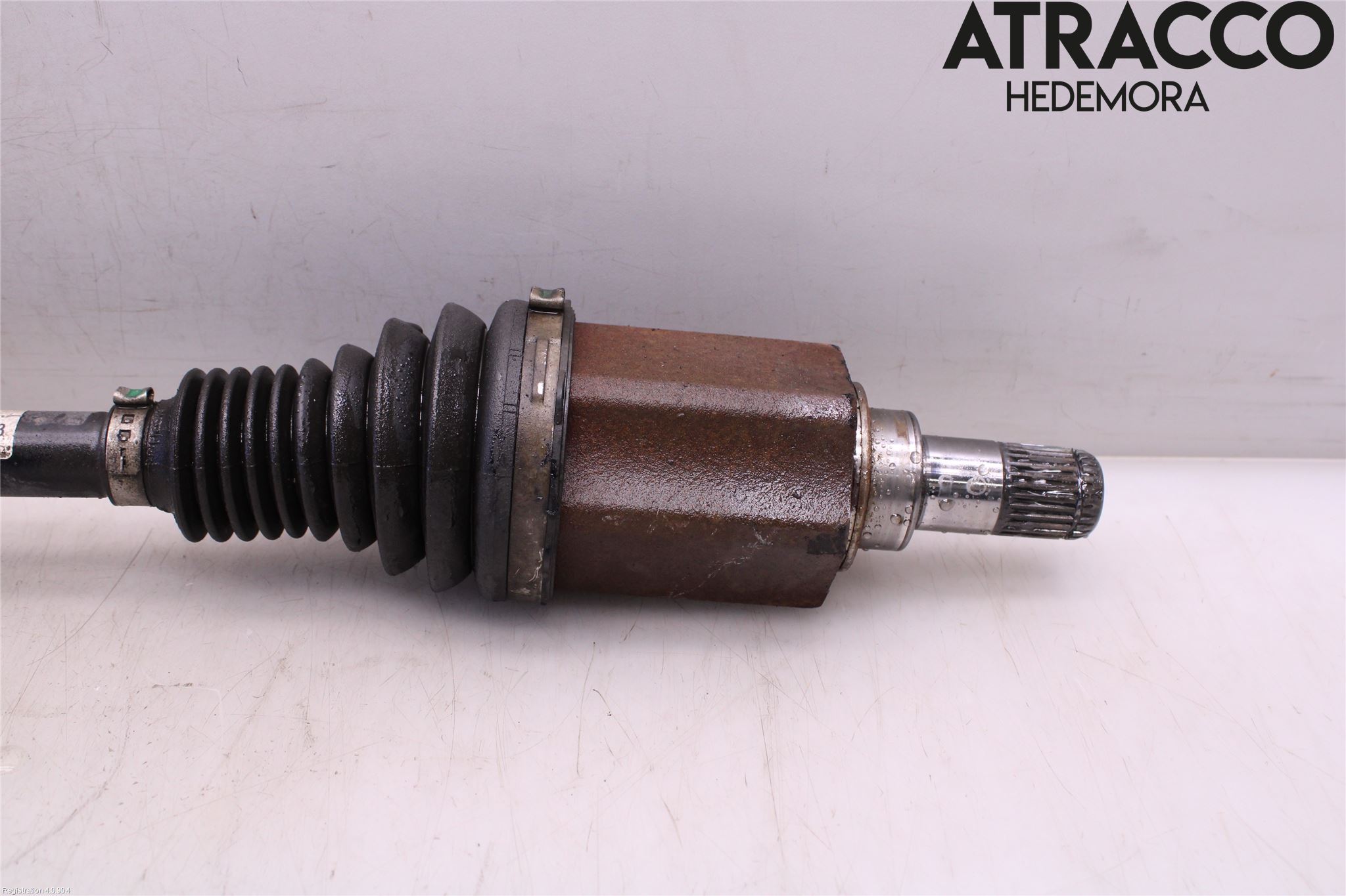 BMW 3 F30/F31/F80 12-19 Drivaksel Foran Kompl Venstre