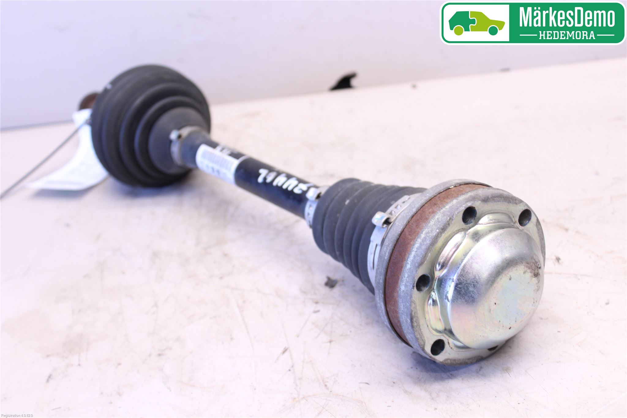 Volkswagen VW GOLF PLUS/CROSS GOLF 04-14 Drivaksel Foran Kompl Venstre