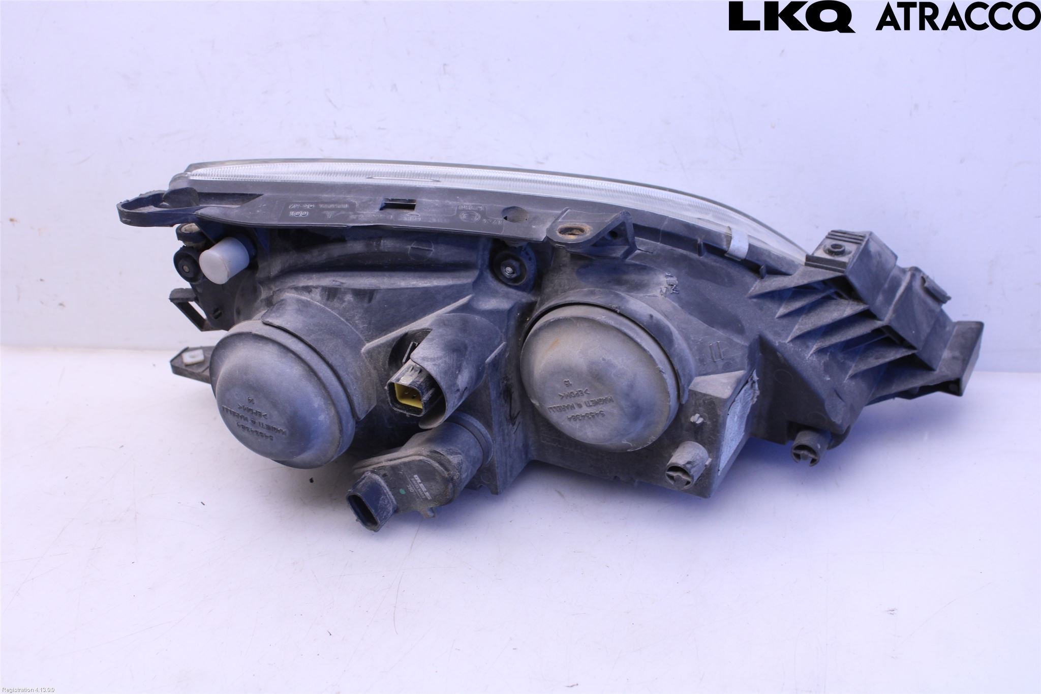 Toyota AVENSIS 98-02 Frontlykt Venstre