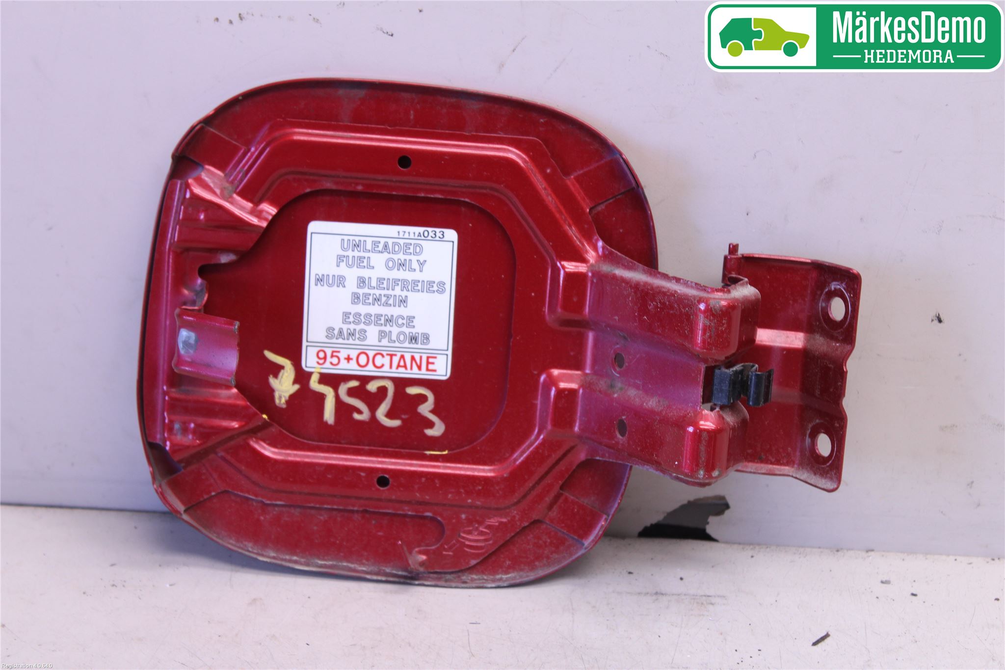 Mitsubishi OUTLANDER 13-21 Drivstoff Tankluke