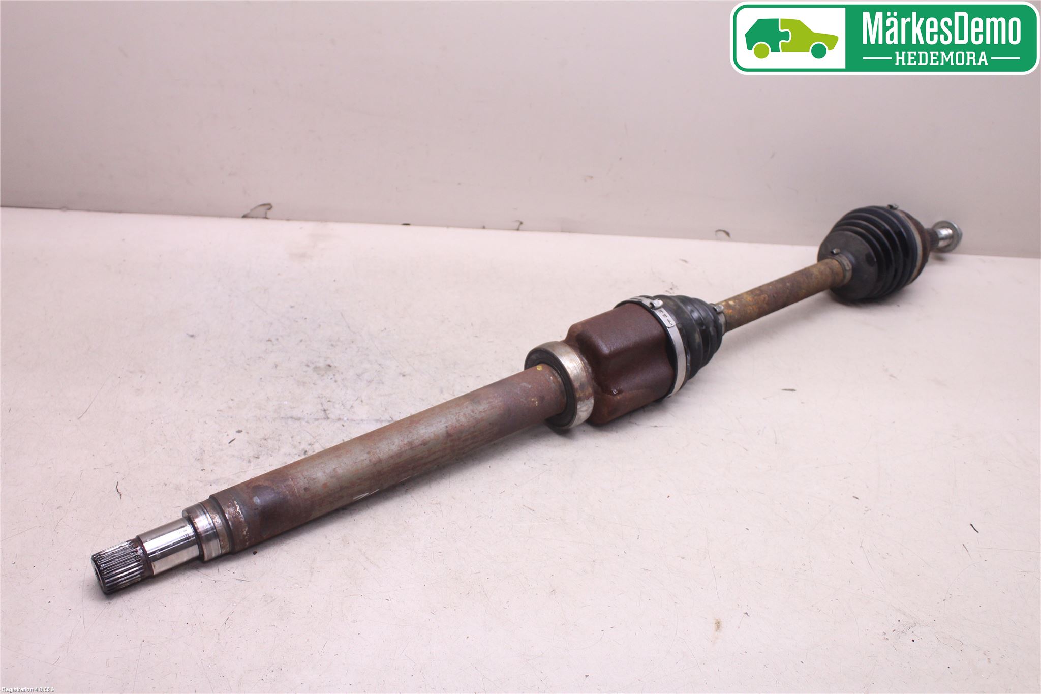 Ford MONDEO 15-22 Drivaksel Foran Kompl Høyre