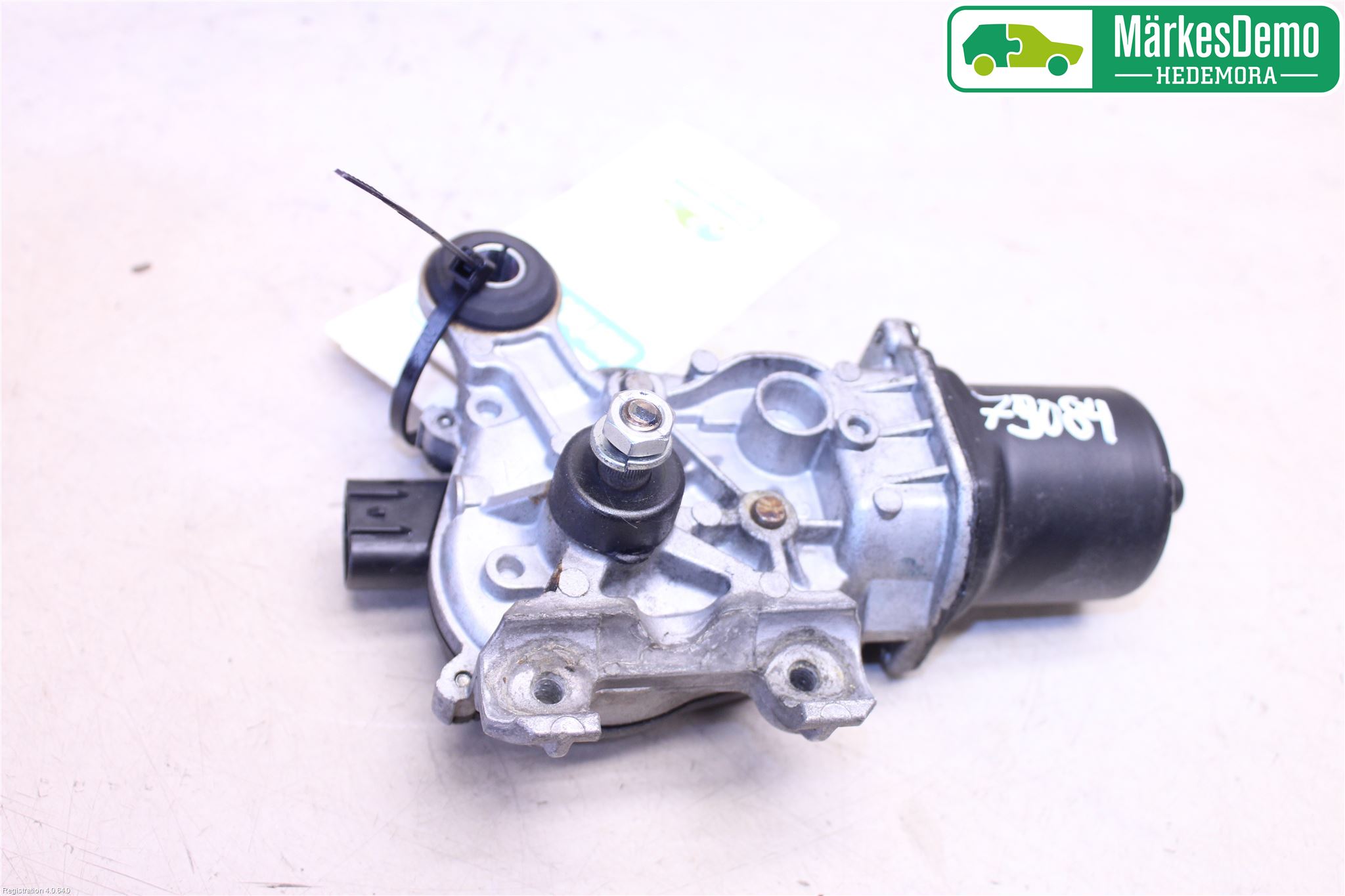 Nissan QASHQAI 14-17 Viskermotor Frontrute