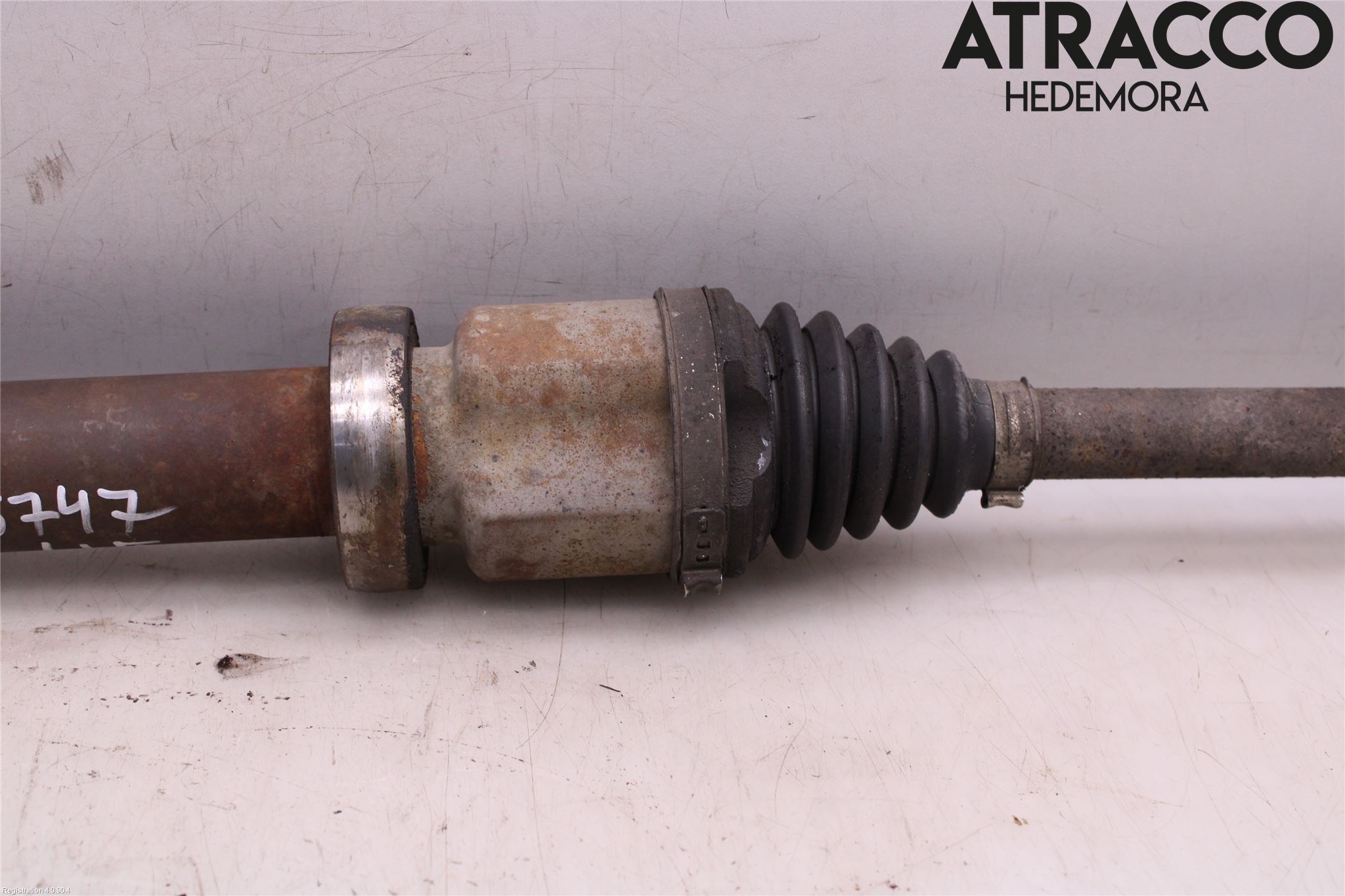 Ford FIESTA 13-17 Drivaksel Foran Kompl Høyre