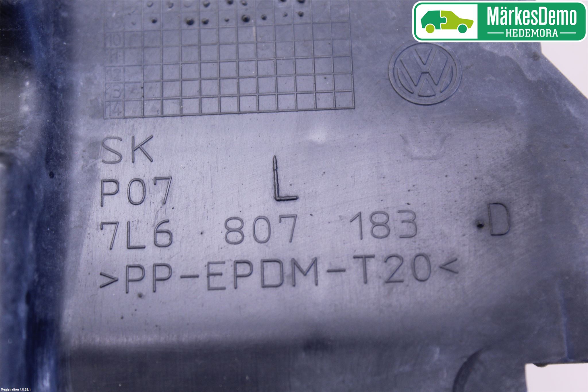 Volkswagen VW TOUAREG 7L 03-10 Frontlykt Ramme V Lyktering