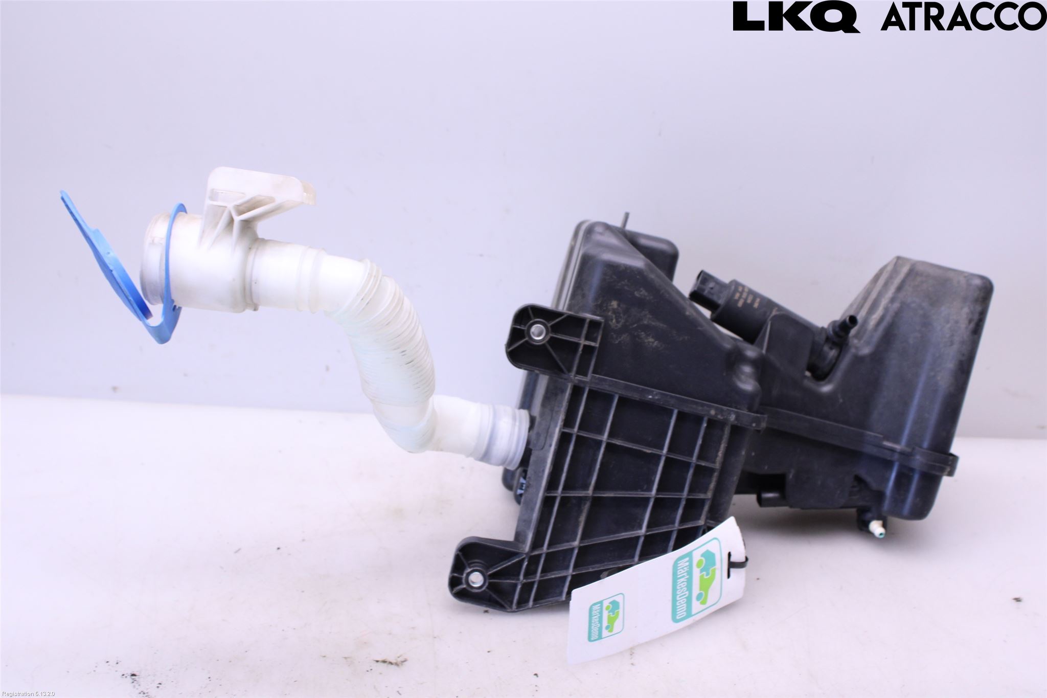 Volkswagen VW GOLF / E-GOLF VII 13-20 Spylerbeholder Frontrute-Lykte