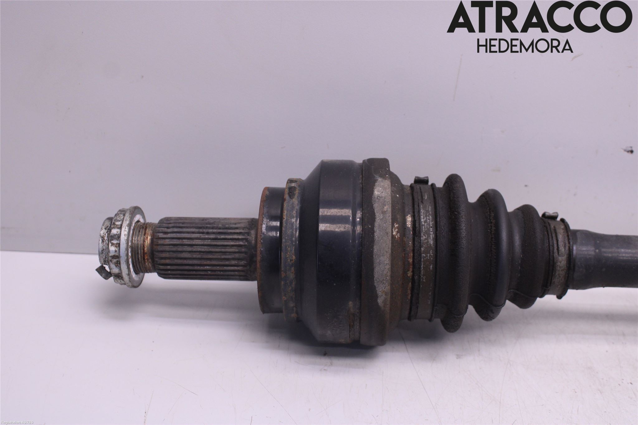 BMW 5 F10/F11/F18 09-17 Drivaksel Bak Kompl Venstre
