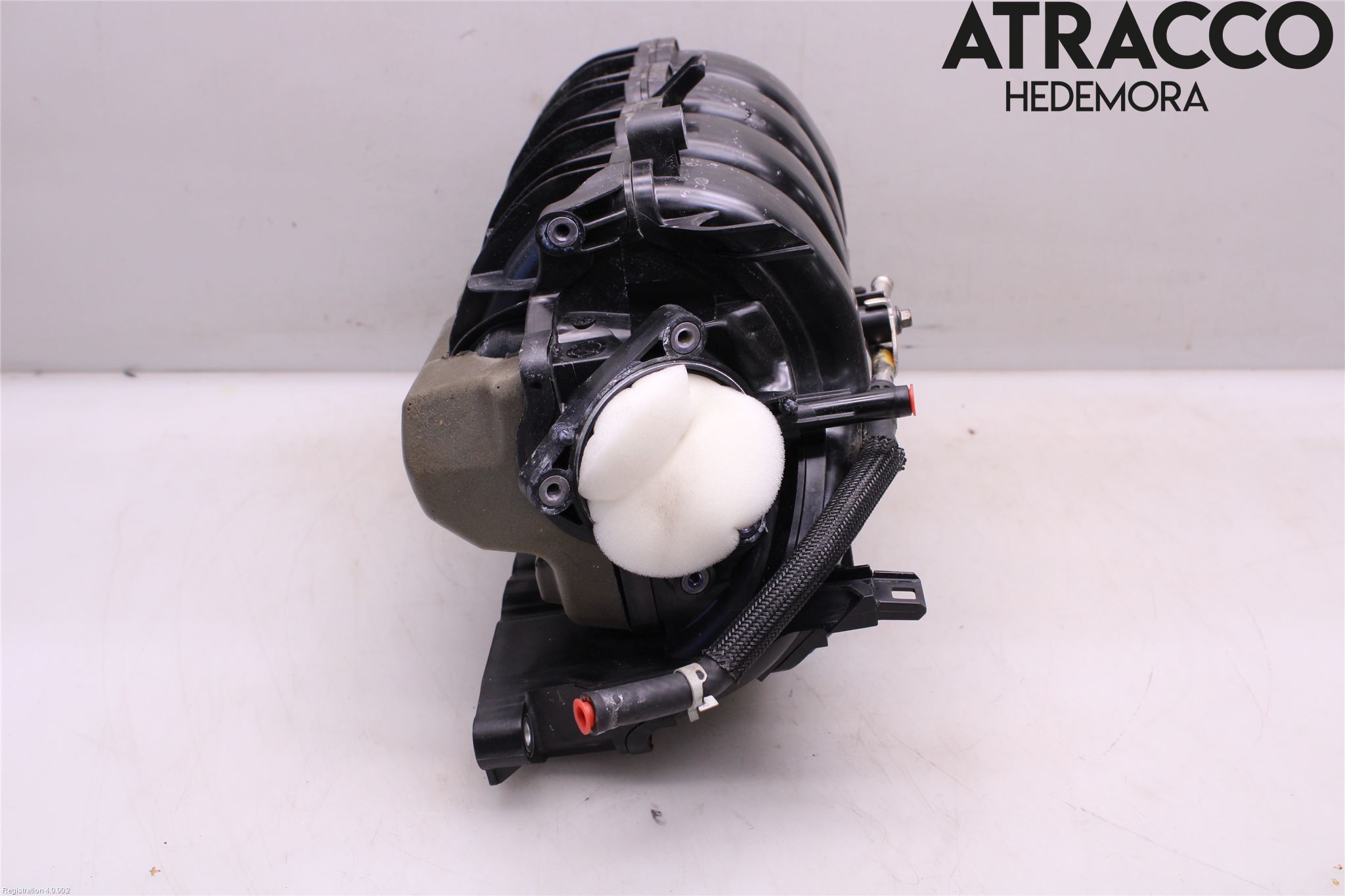 Toyota RAV4 19- Innsugningsmanifold