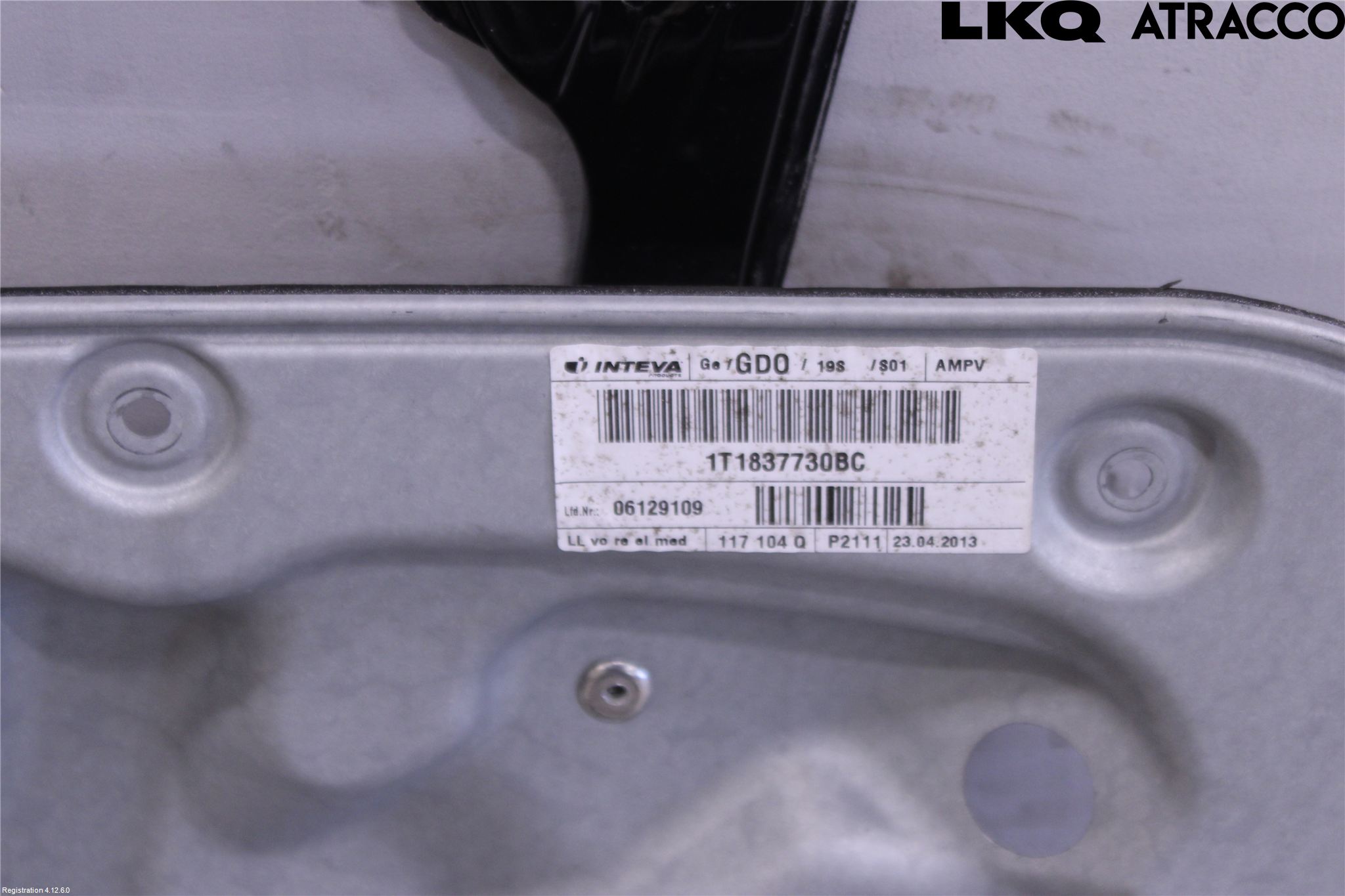 Volkswagen VW TOURAN 10-15 Vindusheis El Komp