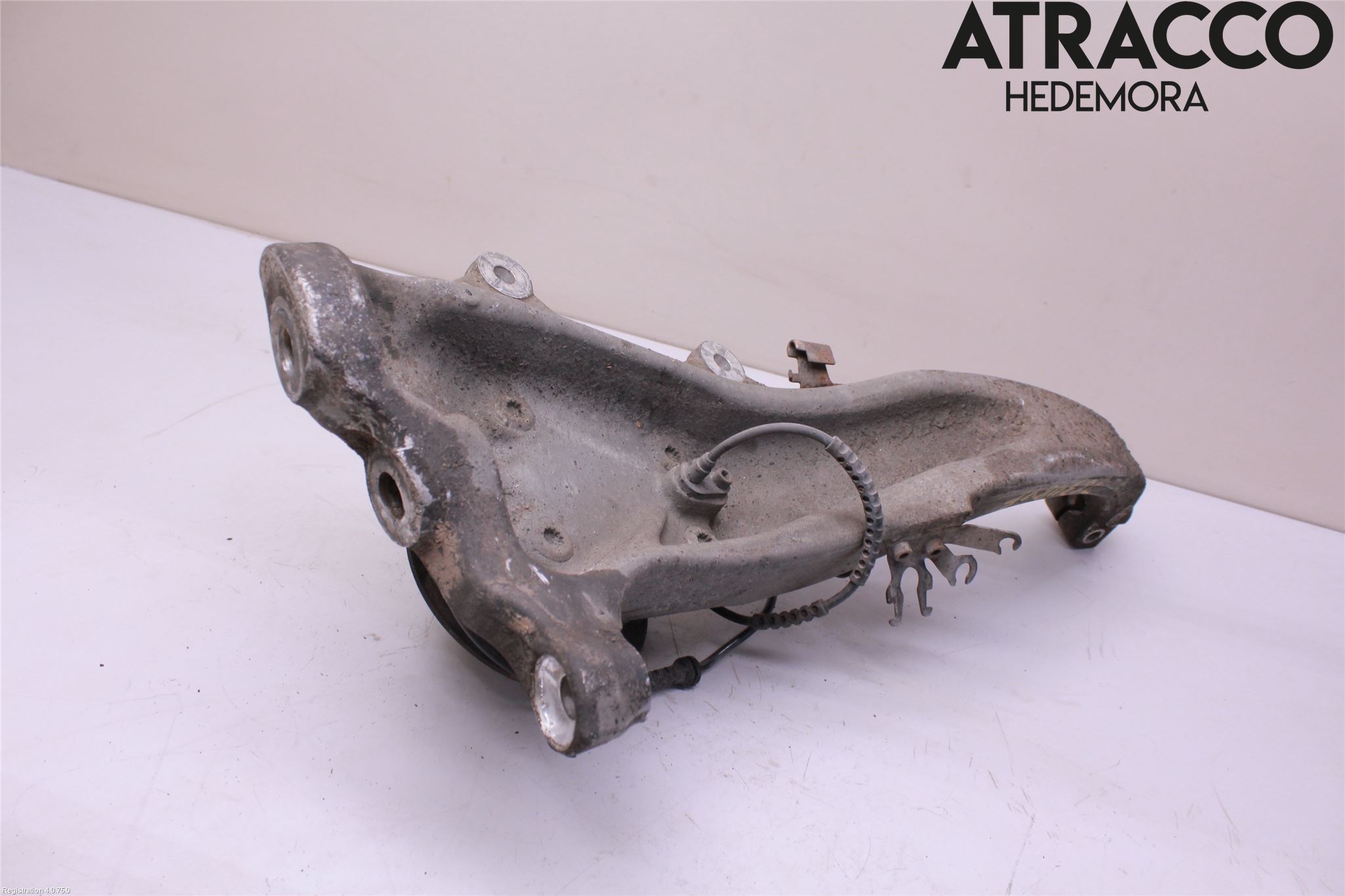BMW 5 F10/F11/F18 09-17 Spindel Vf
