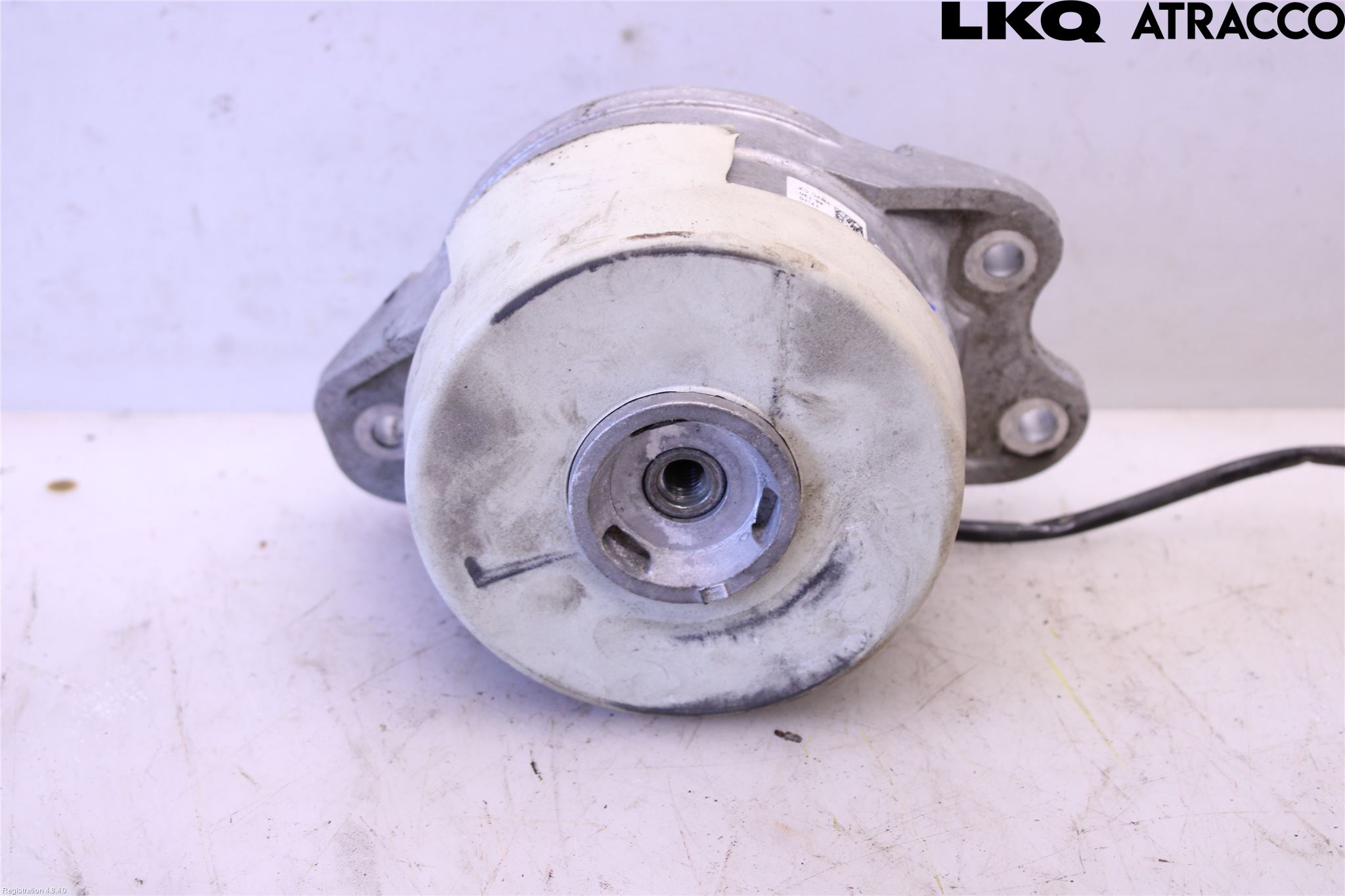 Mercedes-Benz MB C-KLASS (W205) 14-21 Motor Feste Gummi