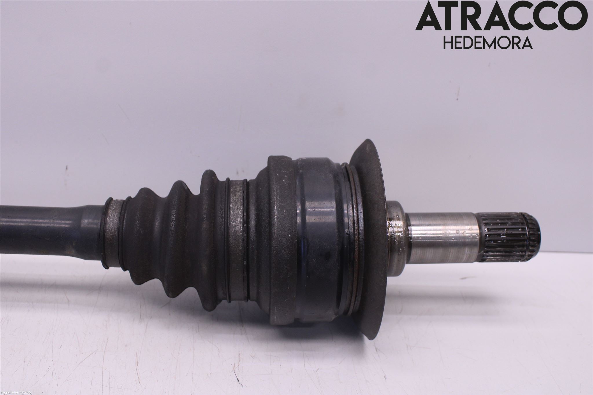BMW 5 F10/F11/F18 09-17 Drivaksel Bak Kompl Høyre