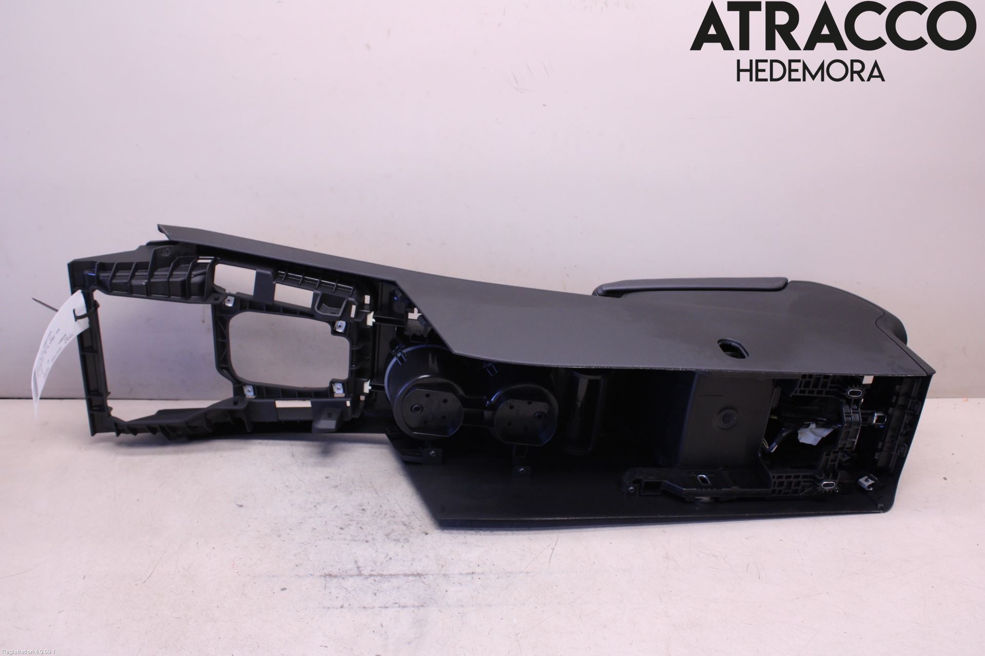 Volkswagen VW PASSAT 15-19 Innr Konsoll-Lomme