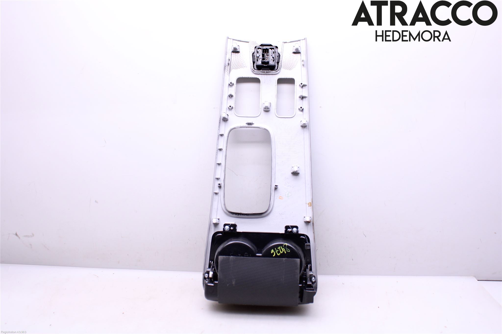 Mitsubishi OUTLANDER 13-21 Instrumentkonsoll Midt