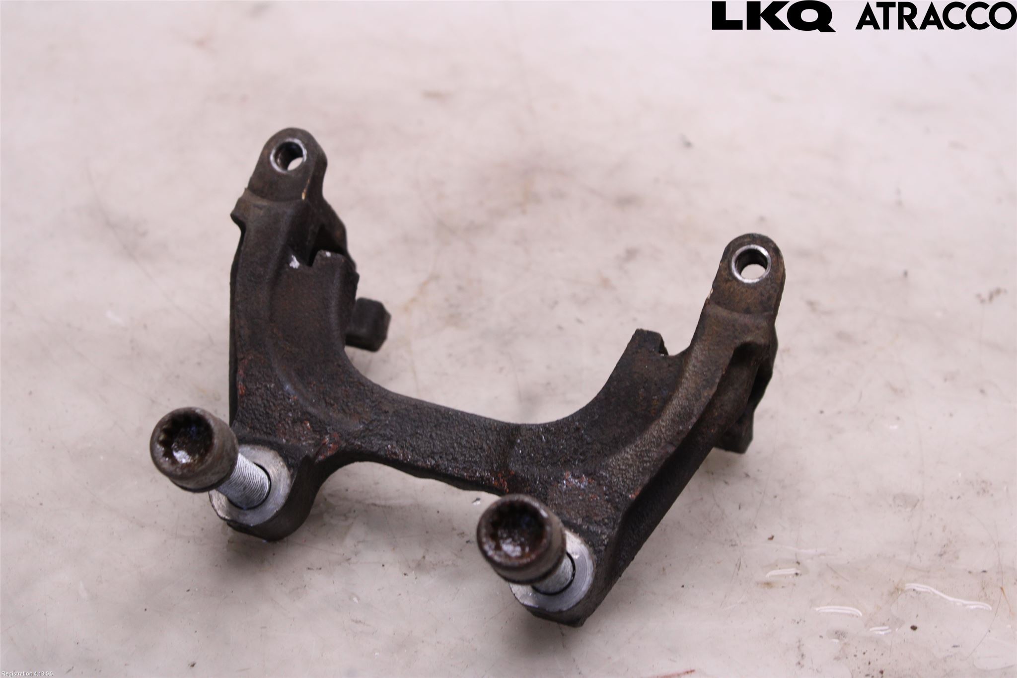 Volkswagen VW PASSAT 15-19 Bremsecaliper Feste Holder