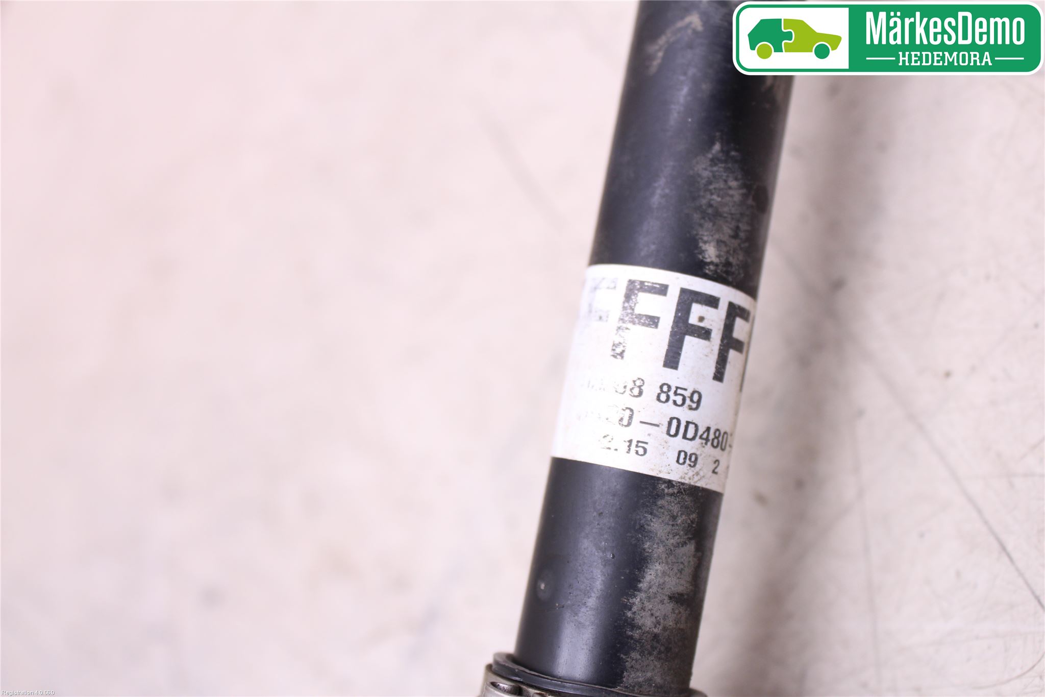 Toyota YARIS XP130 15-20 Drivaksel Foran Kompl Venstre