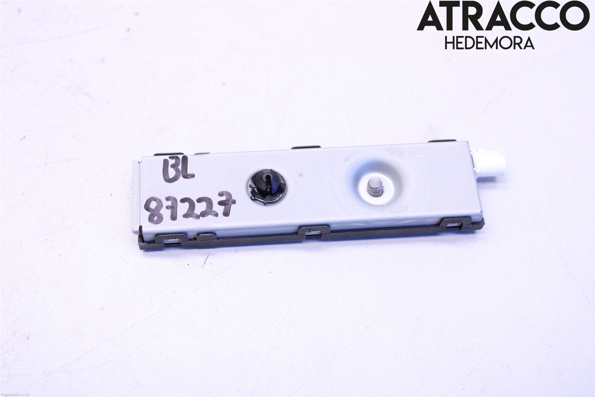 Mercedes-Benz MB E-KLASS (W213) 16-23 Stereo Antenneforsterker