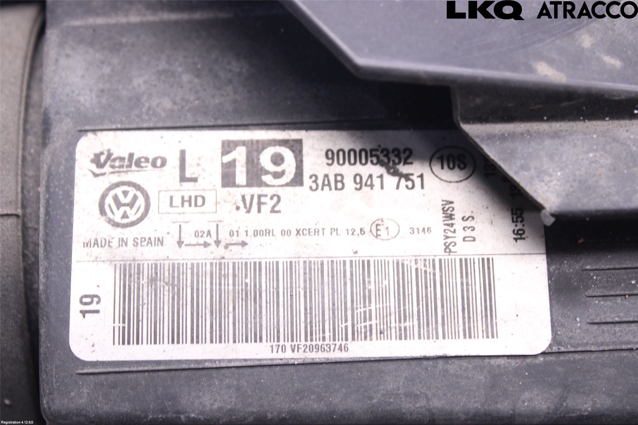 Volkswagen VW PASSAT 11-14 Frontlykt Venstre