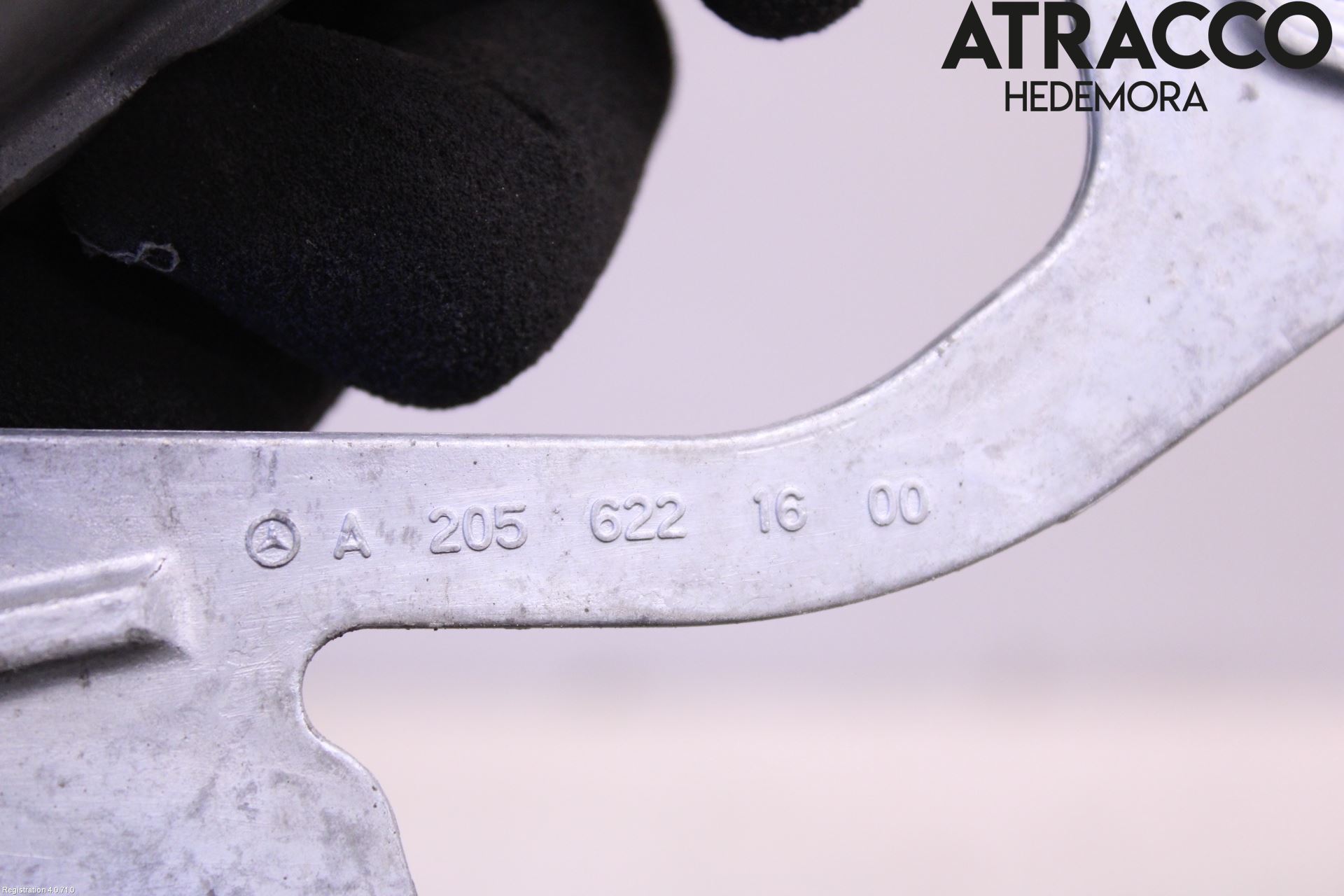 Mercedes-Benz MB C-KLASS (W205) 14-21 Frontlykt Holder-Feste