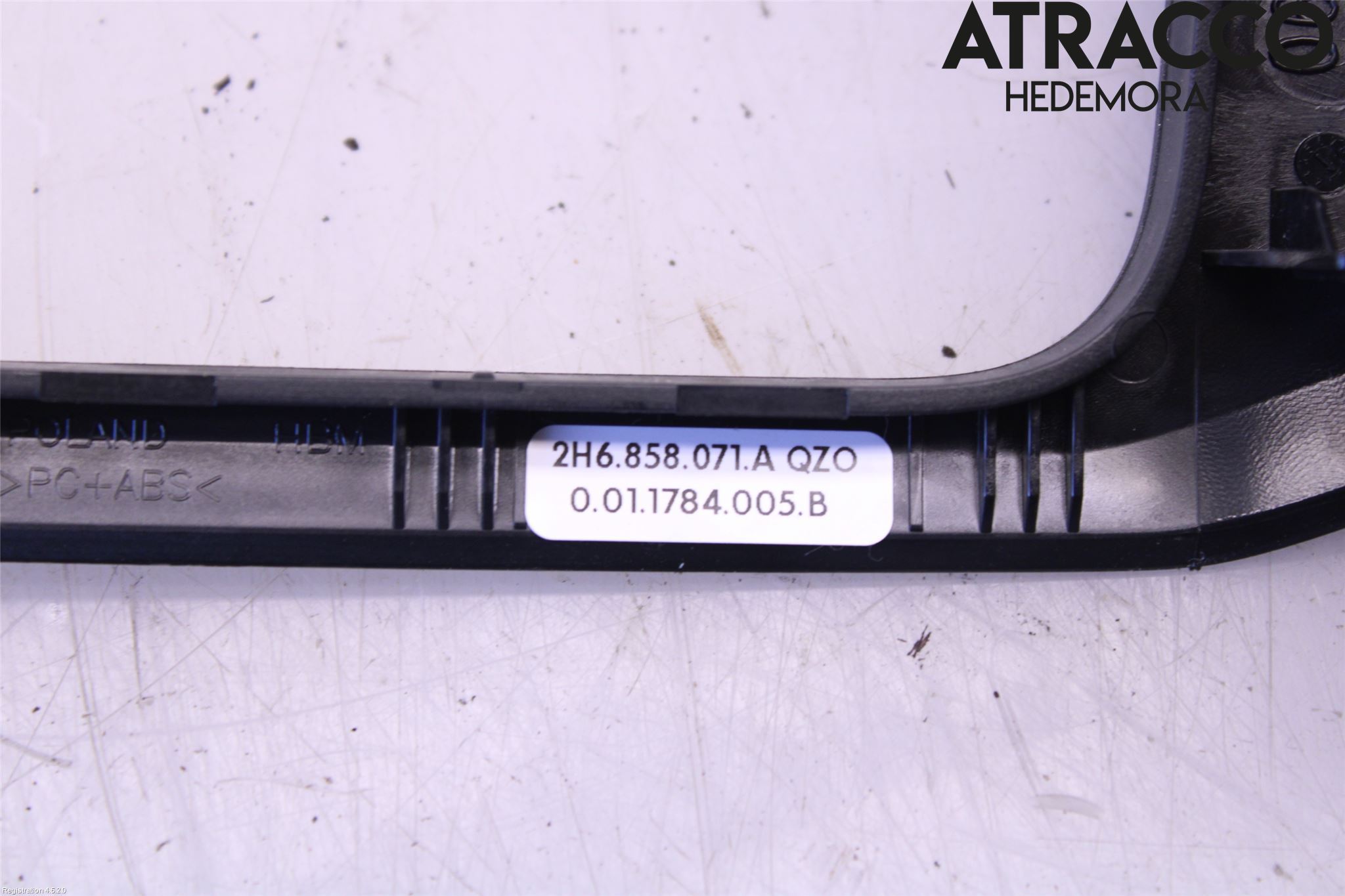 Volkswagen VW AMAROK 2H 10-22 Innr Radio Ramme