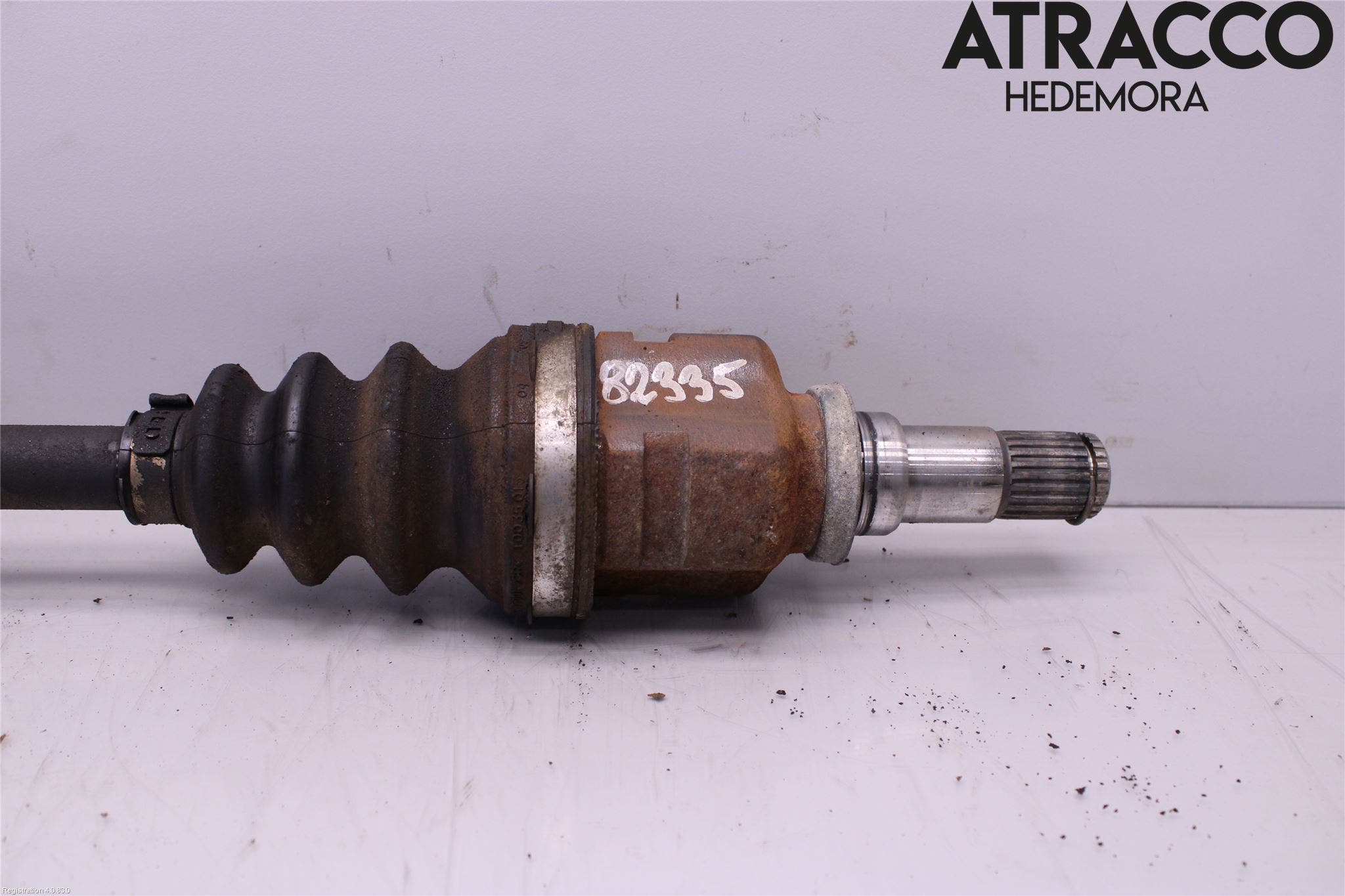 Toyota YARIS XP90 06-11 Drivaksel Foran Kompl Venstre