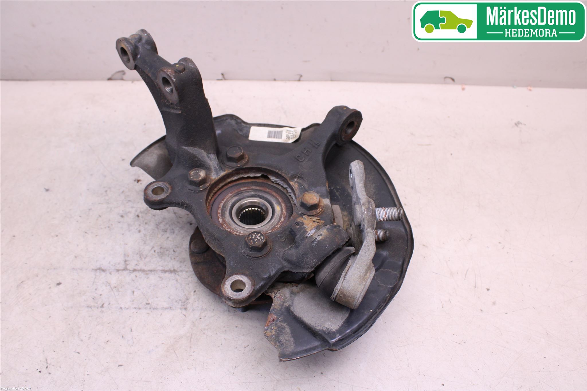 Toyota AVENSIS 16-18 Spindel Hf