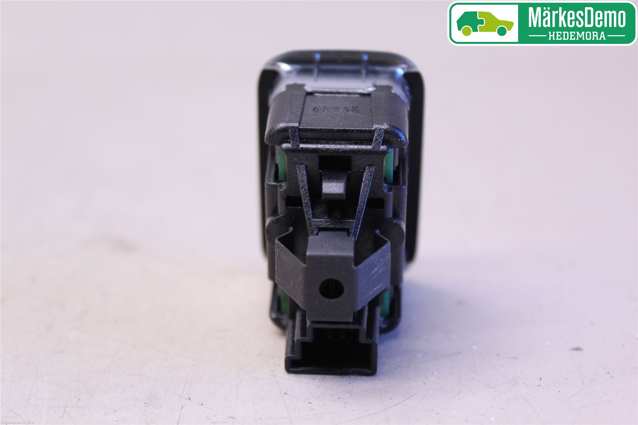 Mercedes-Benz MB E-KLASS (W212) 09-16 Bryter Vindusheis