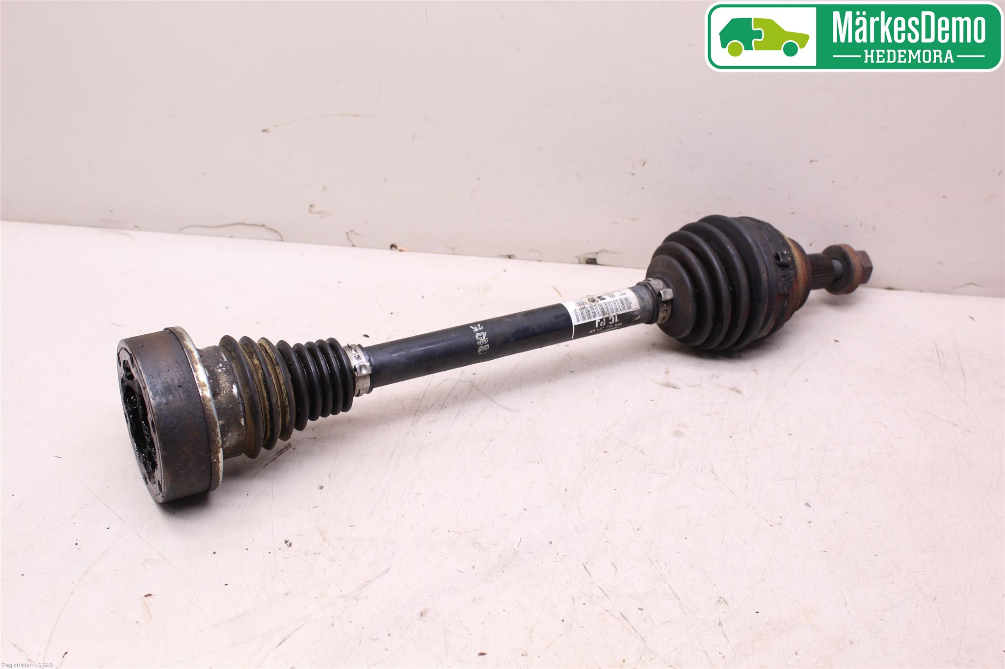 Volkswagen VW GOLF PLUS/CROSS GOLF 04-14 Drivaksel Foran Kompl Venstre