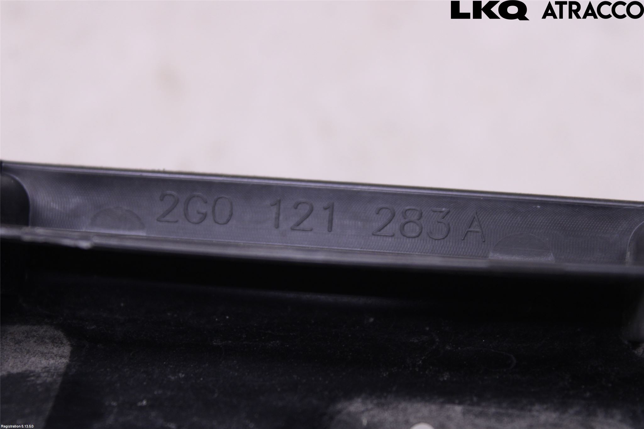 Volkswagen VW POLO VI 18->> Luftstyring Front
