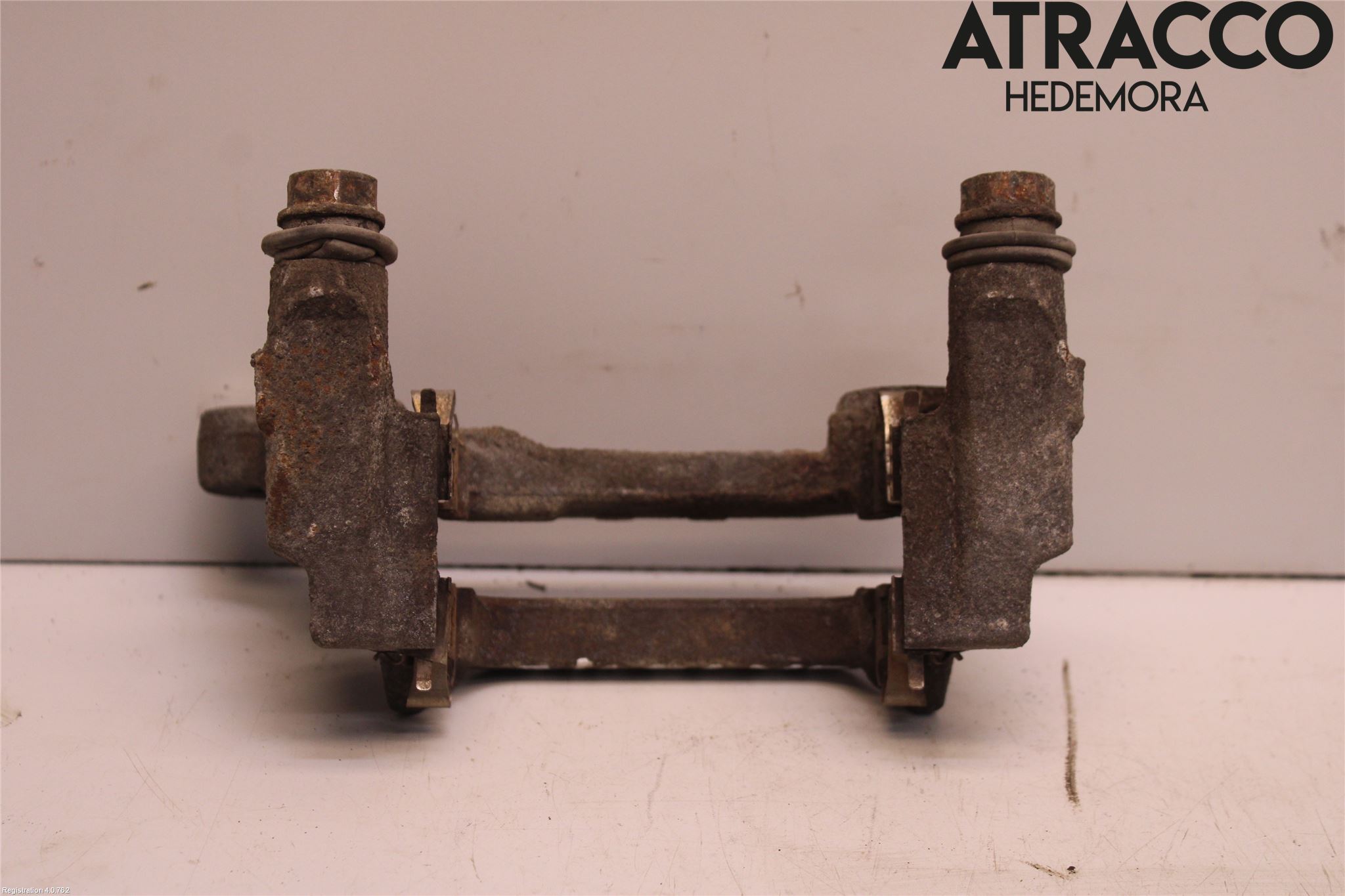 Mitsubishi OUTLANDER 13-21 Bremsecaliper Feste Holder
