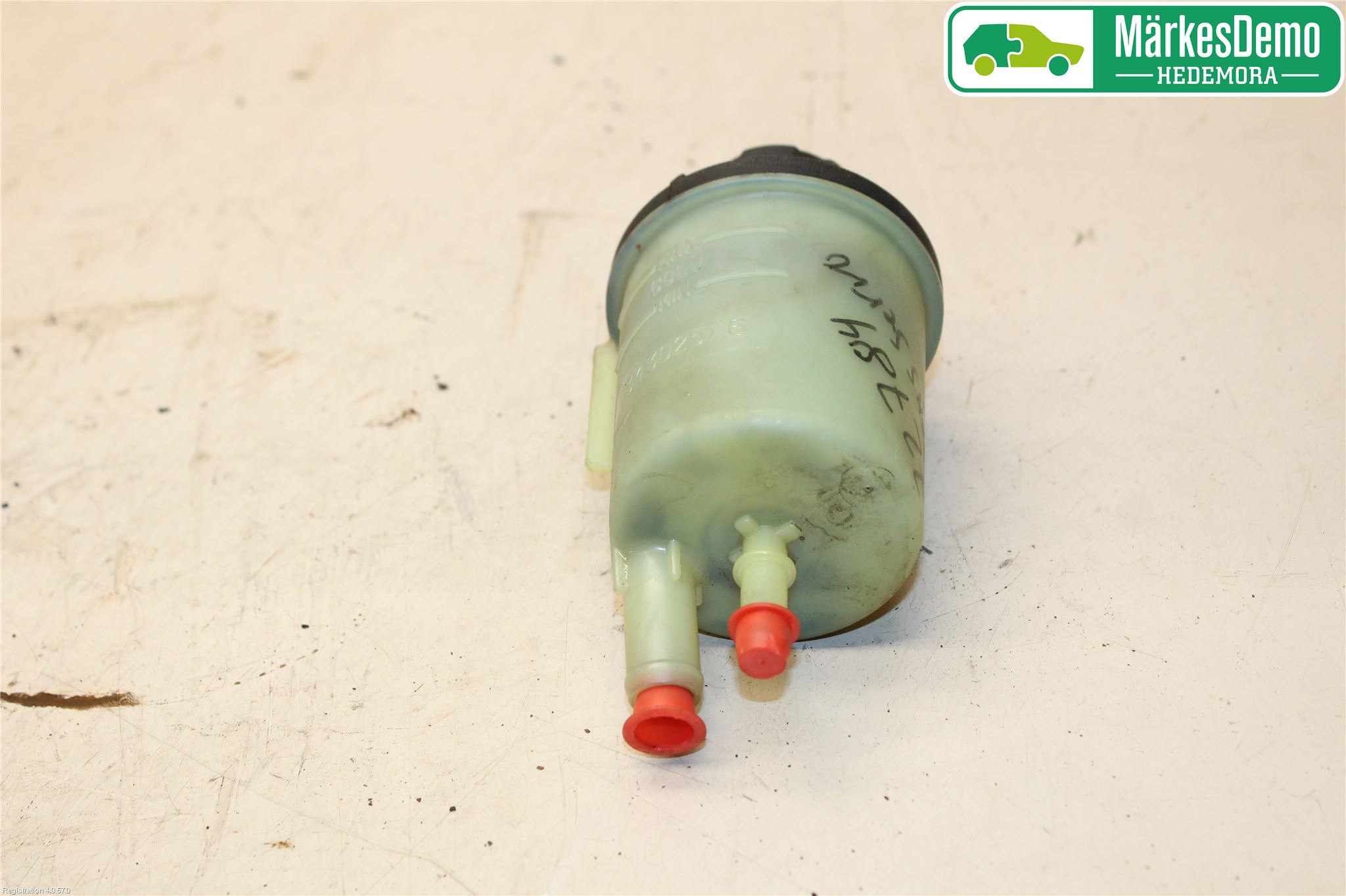 Volvo V60 11-13 Servo Oljebeholder