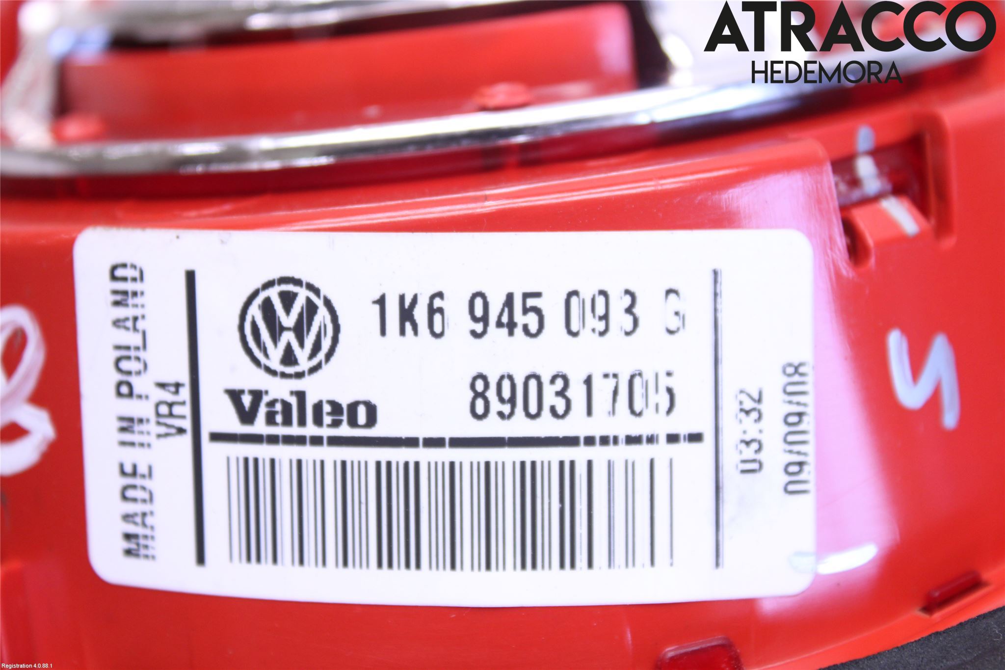 Volkswagen VW GOLF V 04-09 Baklykt Venstre  På Luke(Indre