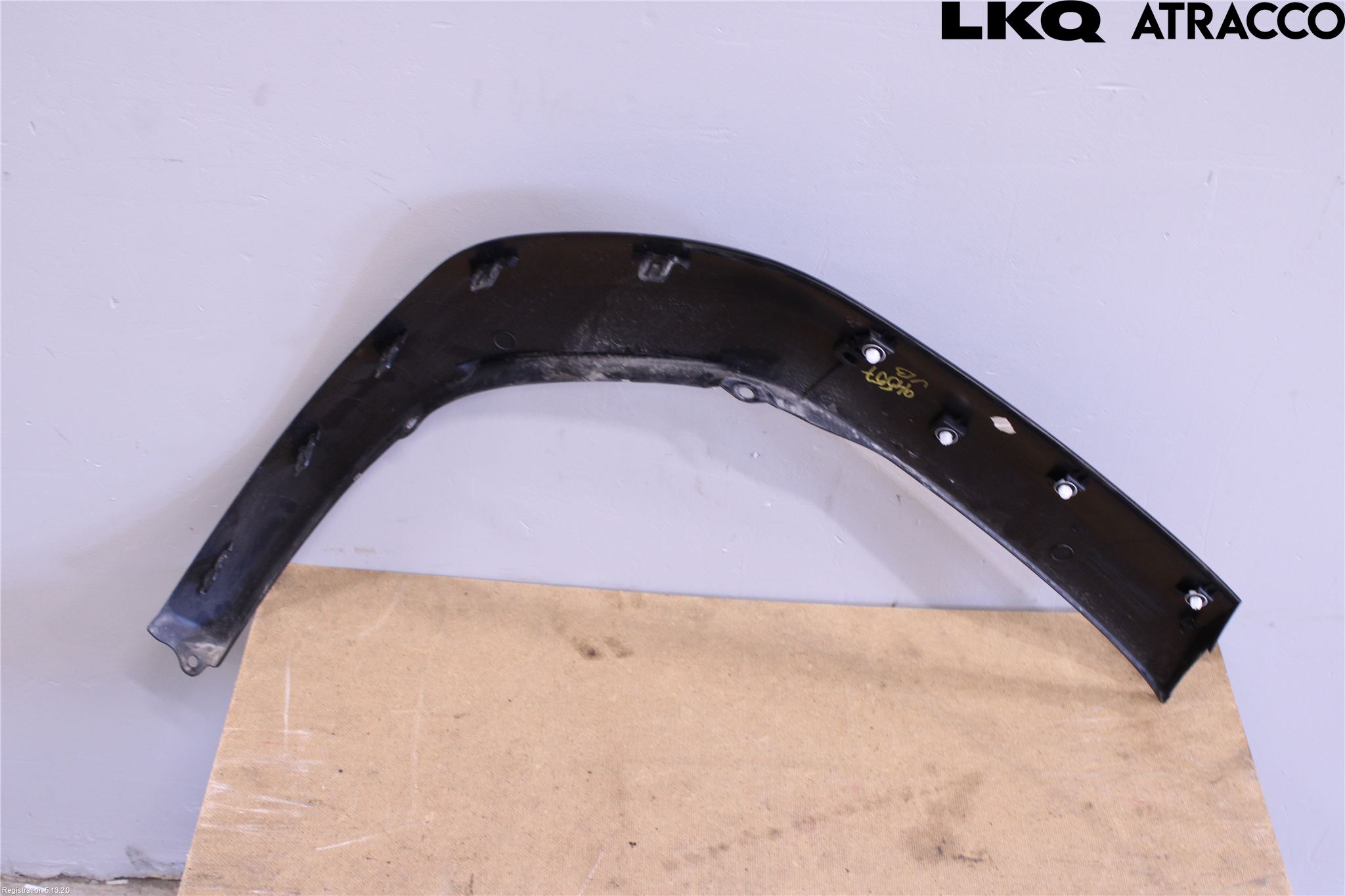 Toyota YARIS CROSS XP21 21- Skjerm Bredder