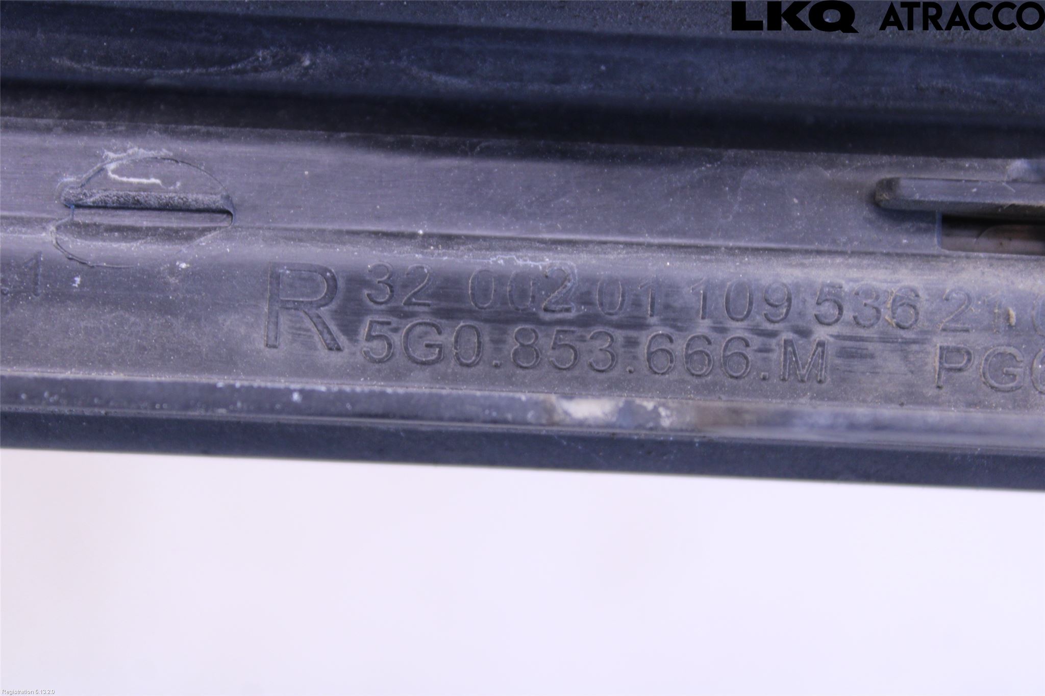 Volkswagen VW GOLF / E-GOLF VII 13-20 Frontlykt Ramme H Lyktering